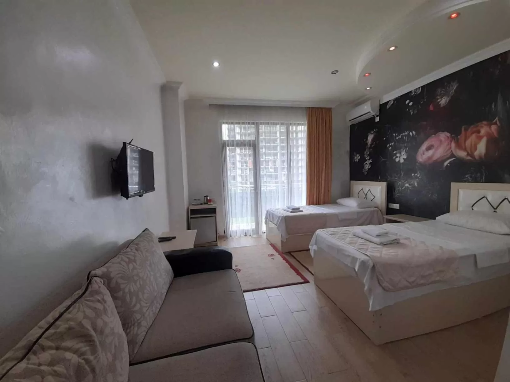 Bed in Hotel Royal Palace