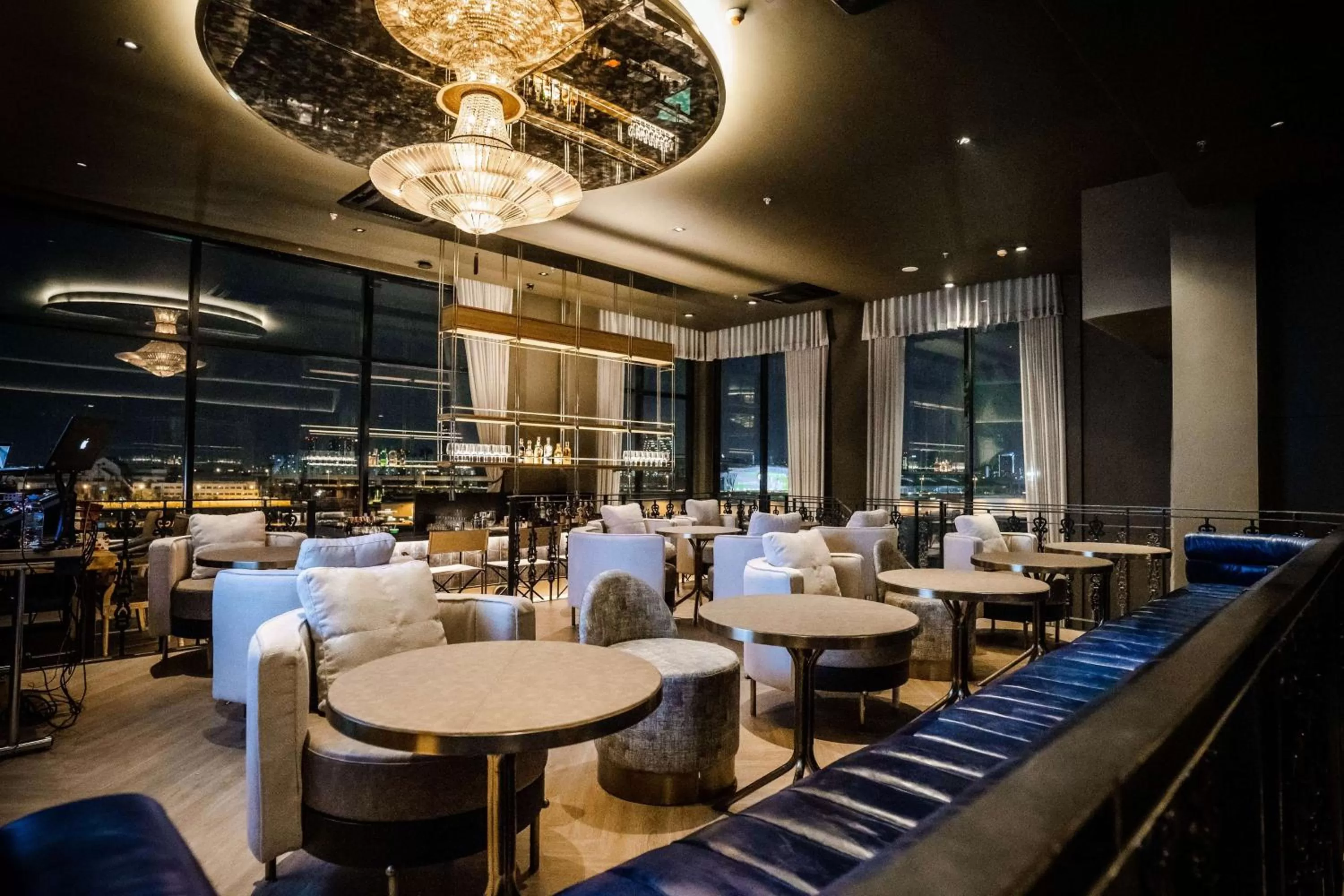 Restaurant/places to eat in Best Western Chatuchak