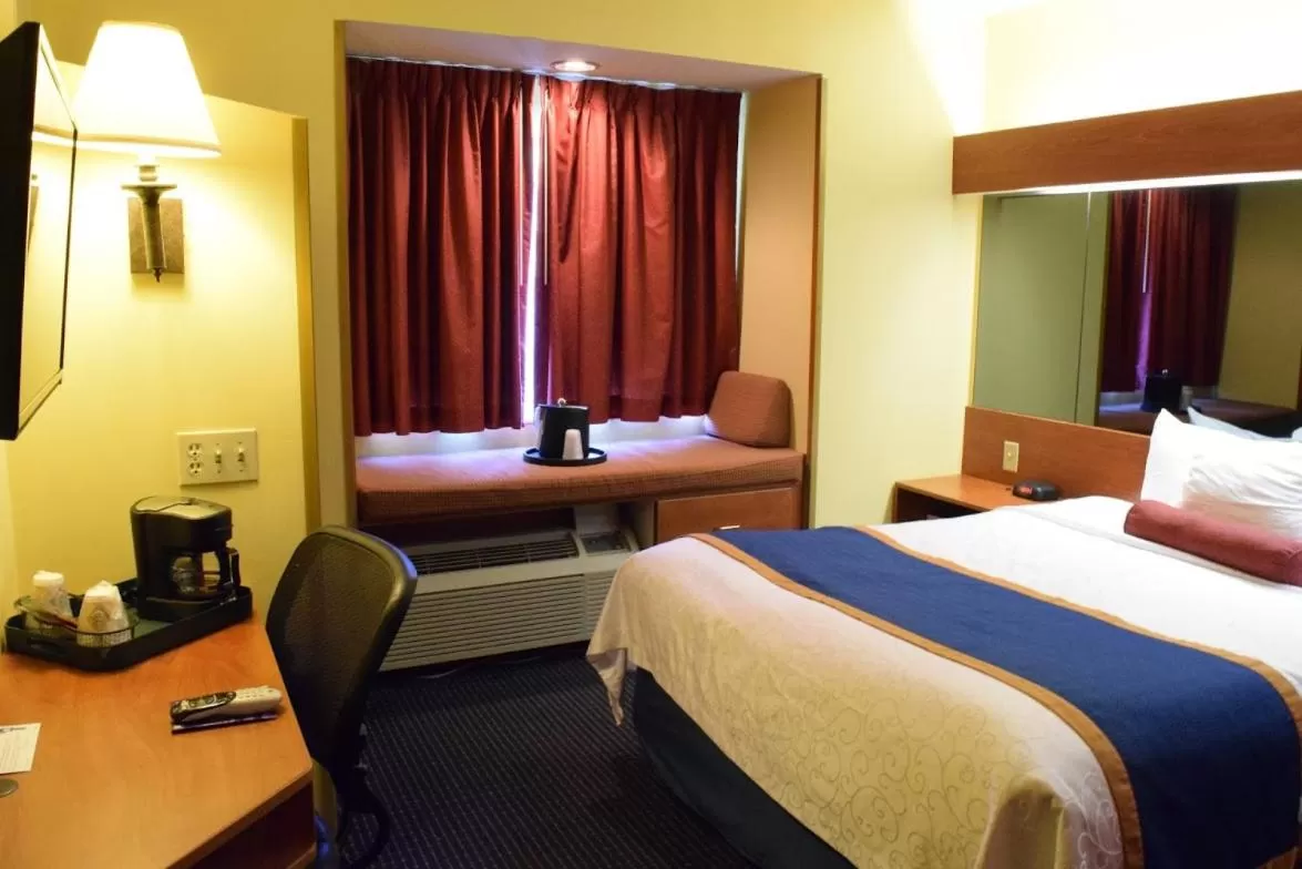 Photo of the whole room, Bed in Inn at the Finger Lakes