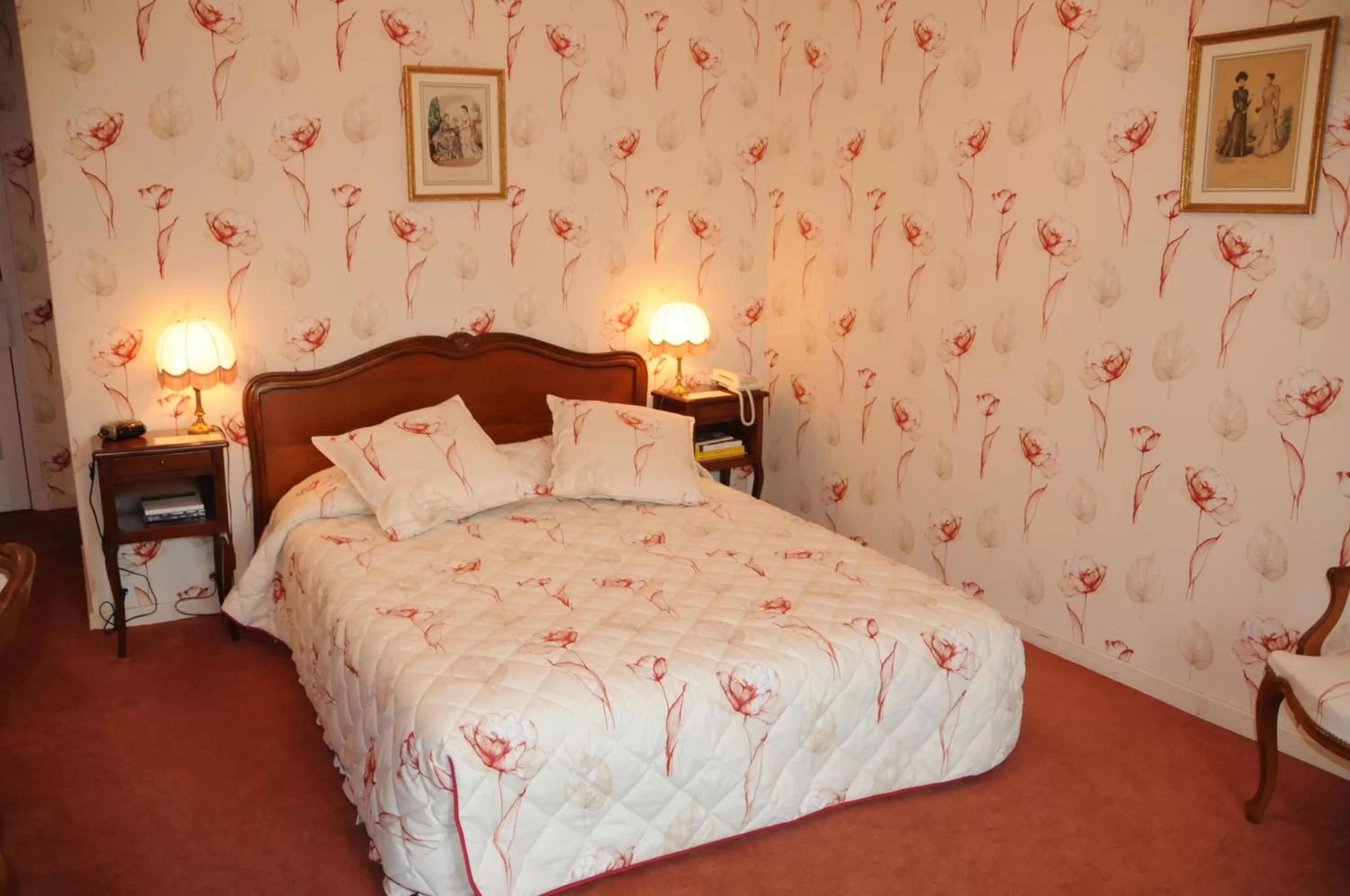 Bedroom, Bed in Château Des Bondons EI