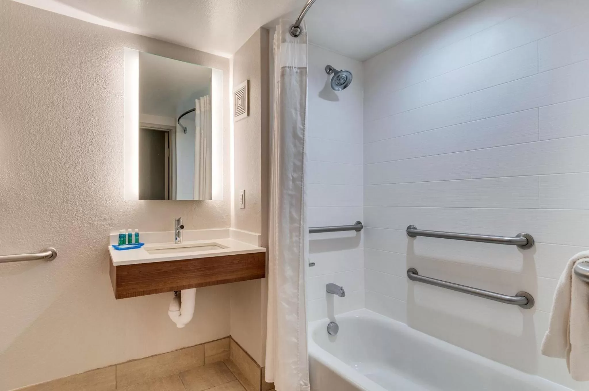 Bathroom in Holiday Inn Express Hotel & Suites Lake Elsinore by IHG