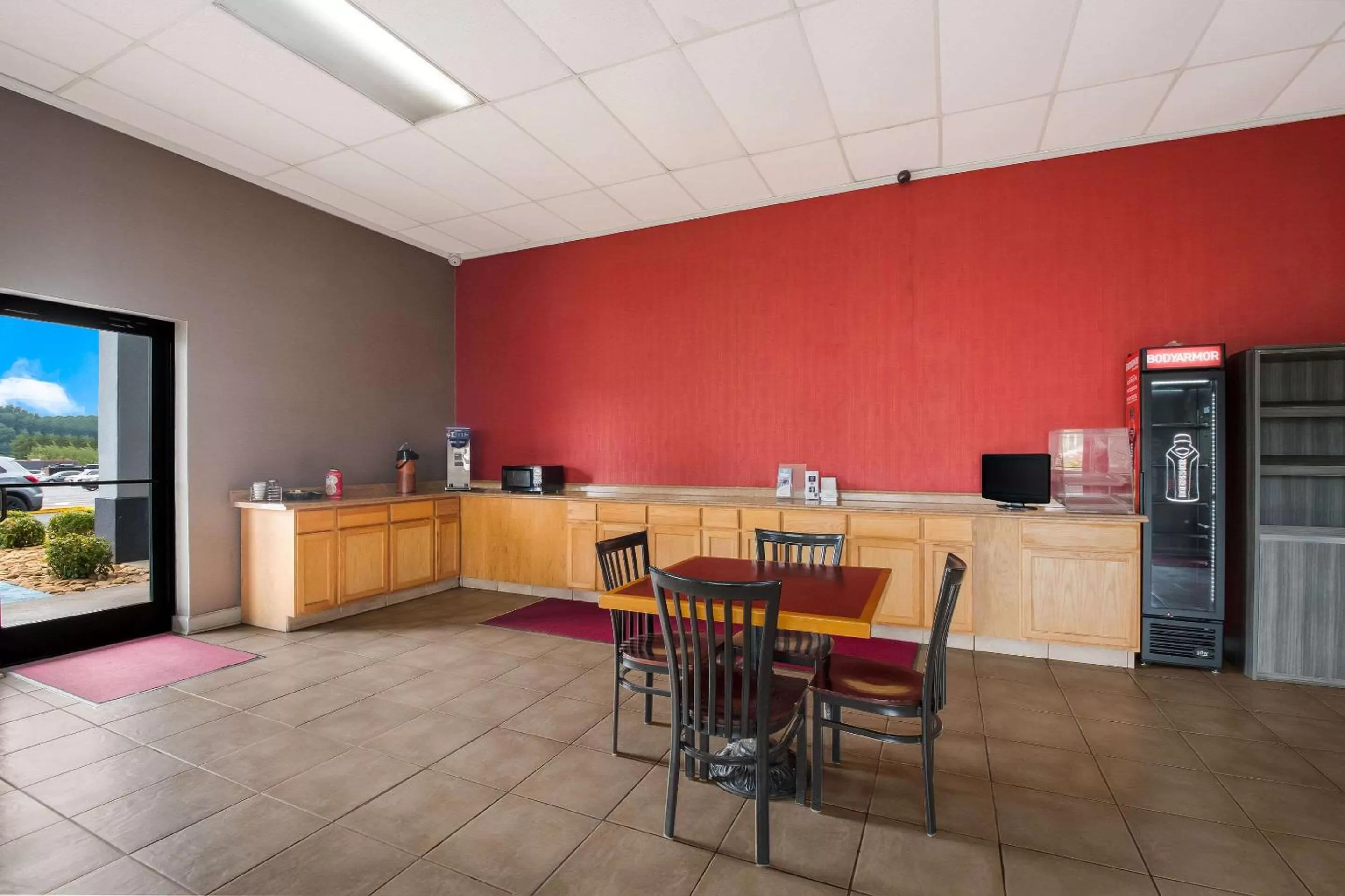 Breakfast in Rodeway Inn Cleveland TN I-75