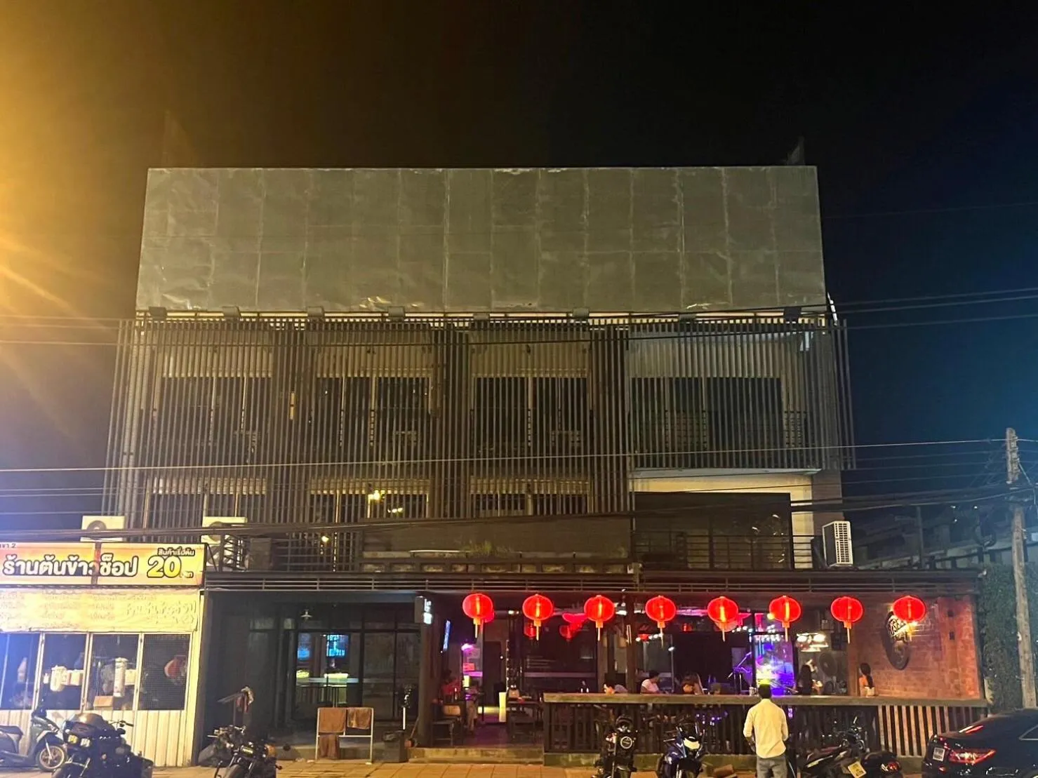 Property building in Bell Lifestyle Hostel Phuket