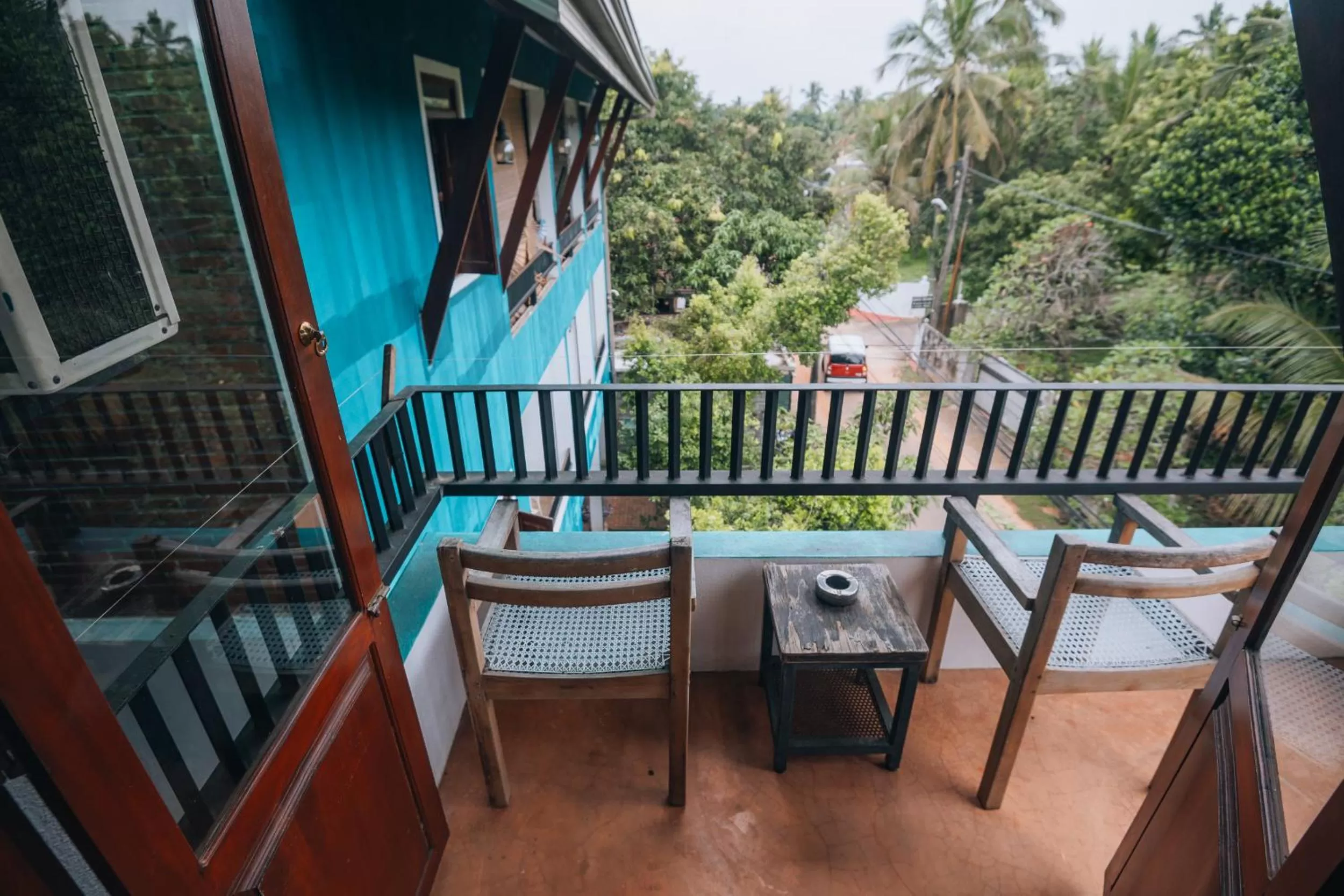 Property building, Balcony/Terrace in Summer Side