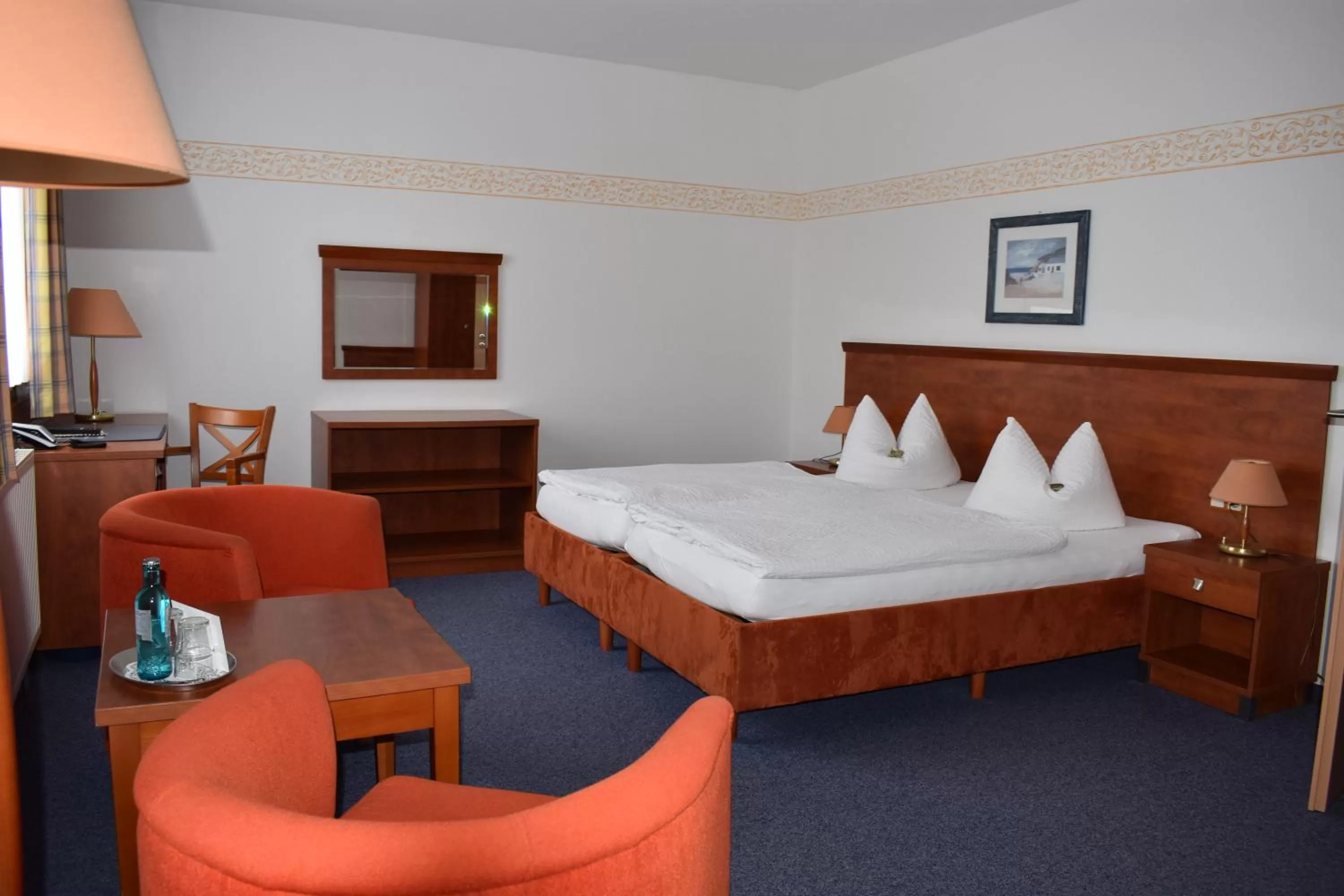 Photo of the whole room in Hotel garni "Am Hafen"