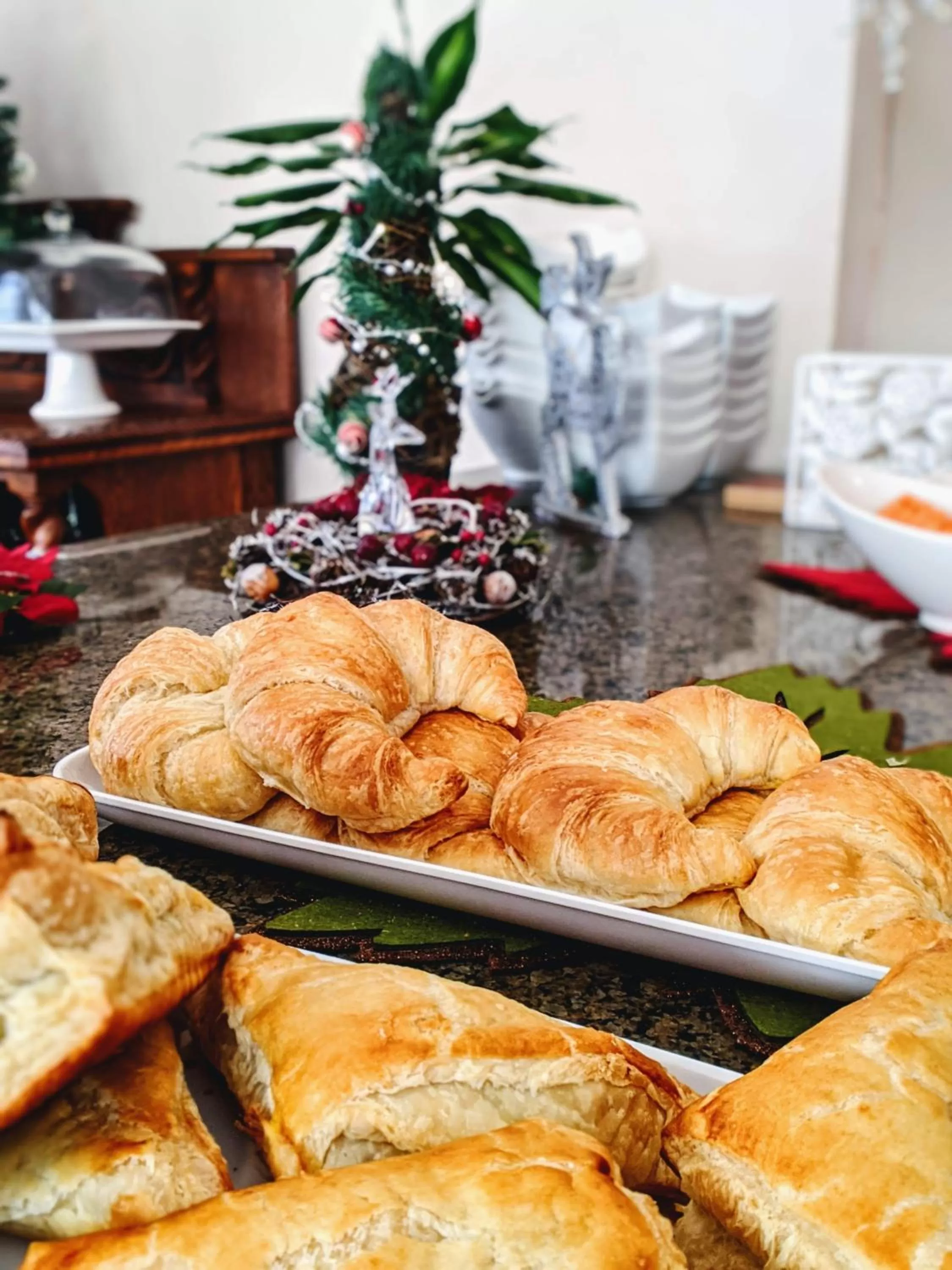 Food and drinks in Niagara Grandview Boutique Hotel