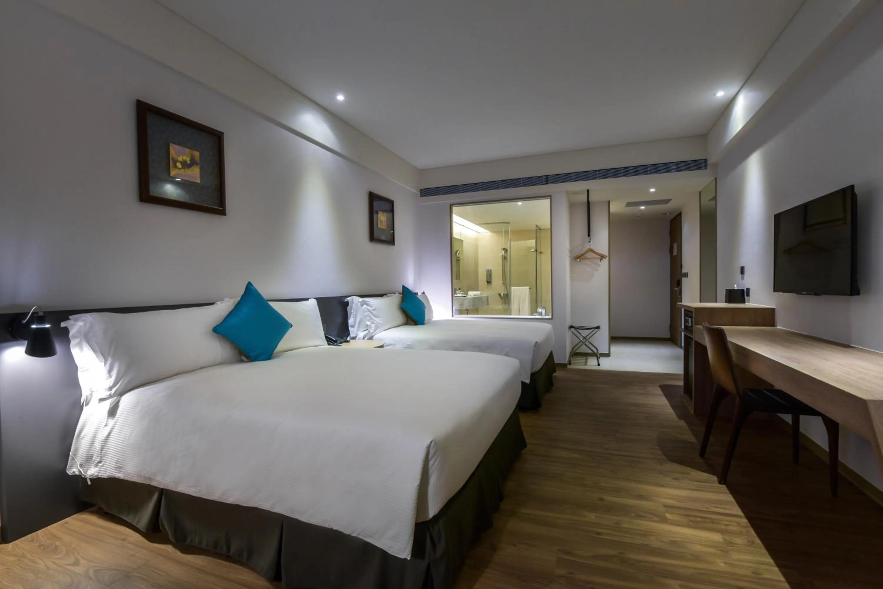 Photo of the whole room, Bed in Just Sleep Kaohsiung Station