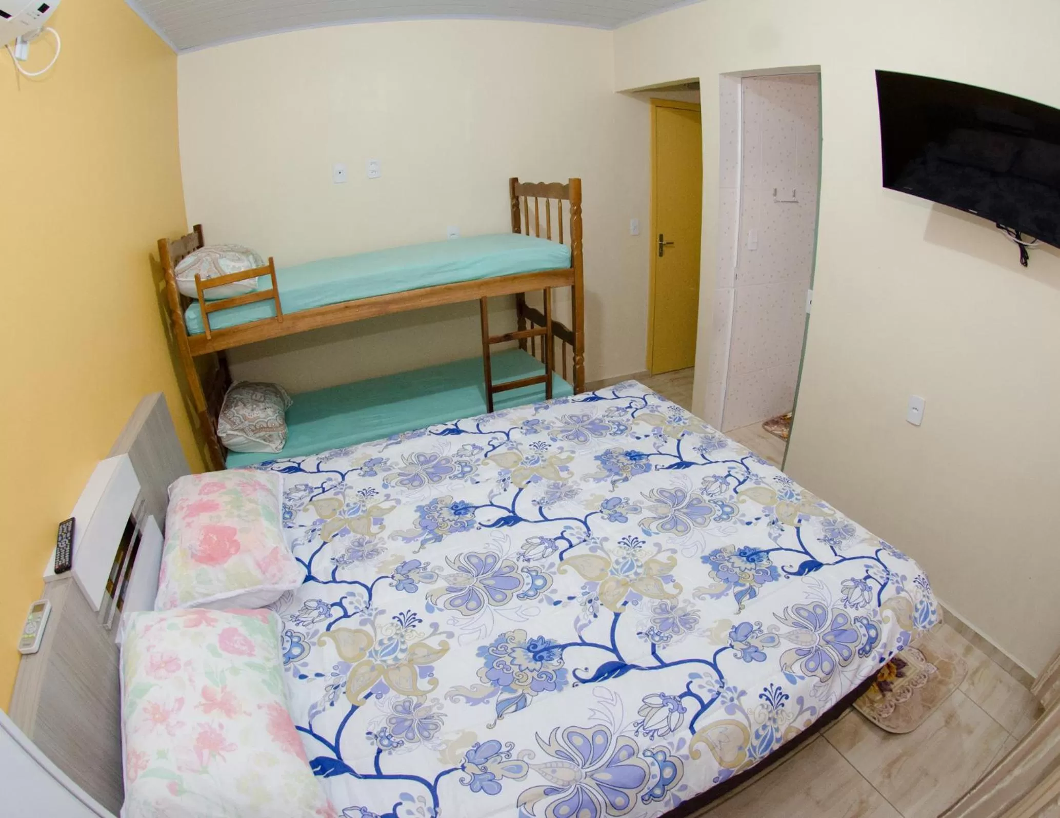 Comfort Quadruple Room in Pousada Família Cordeiro