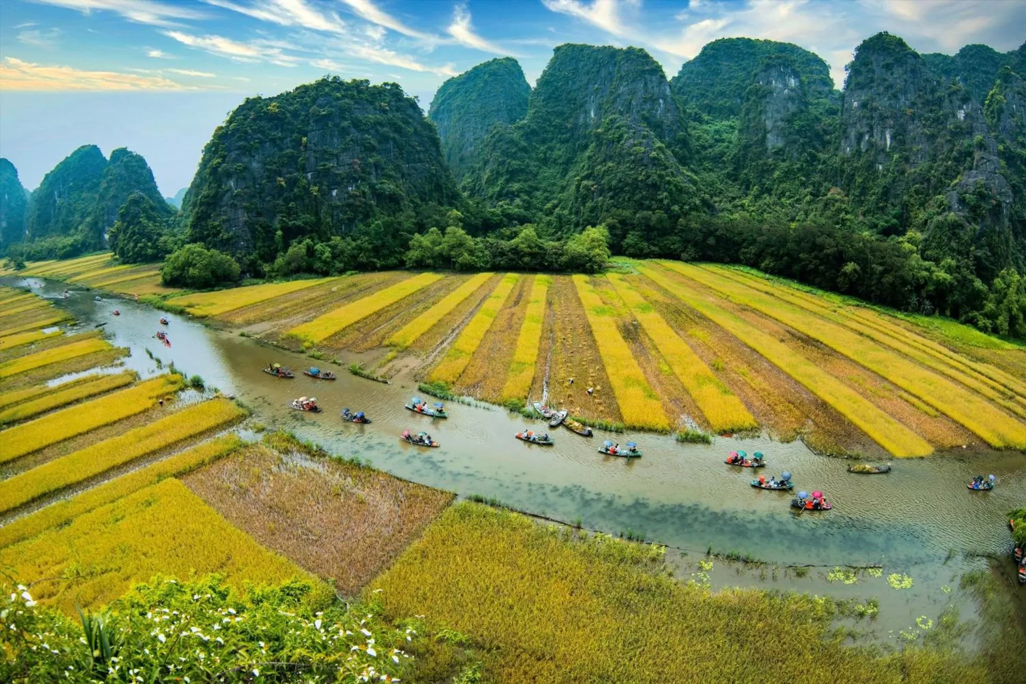 Nearby landmark in Lotus Hotel Ninh Bình
