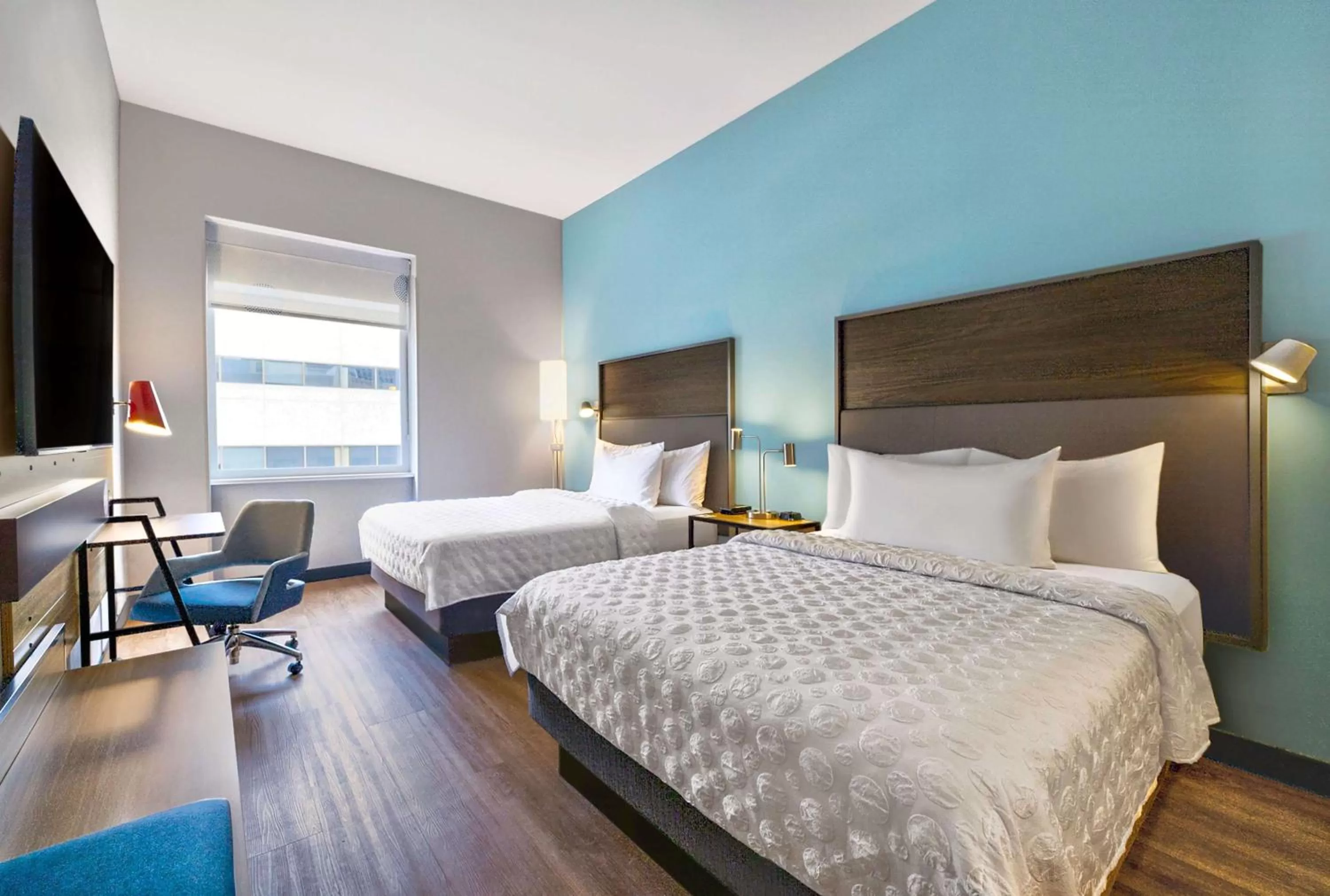 Bedroom, Bed in Tru By Hilton Minneapolis Downtown