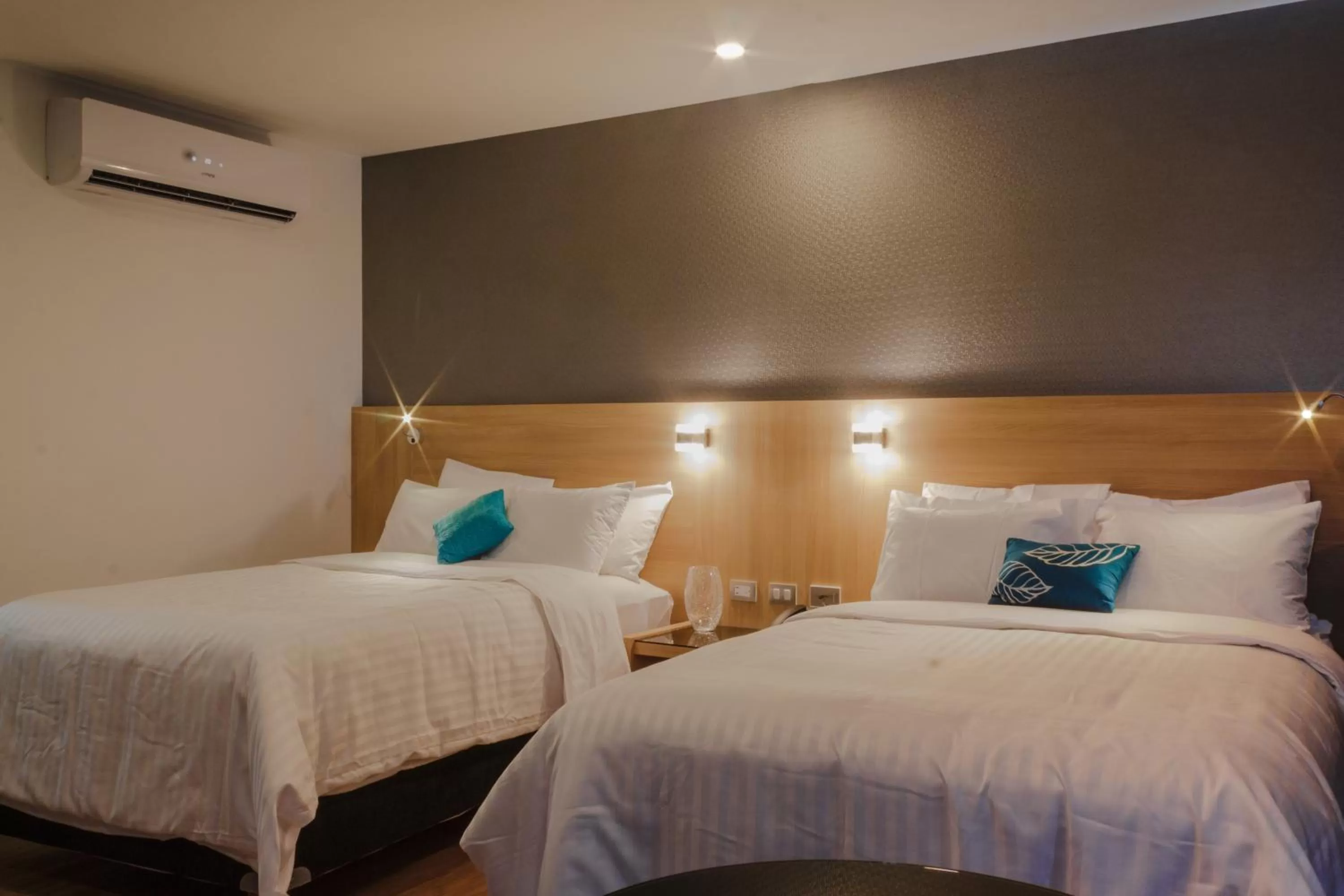 Photo of the whole room, Bed in Hotel Kavia Monterrey