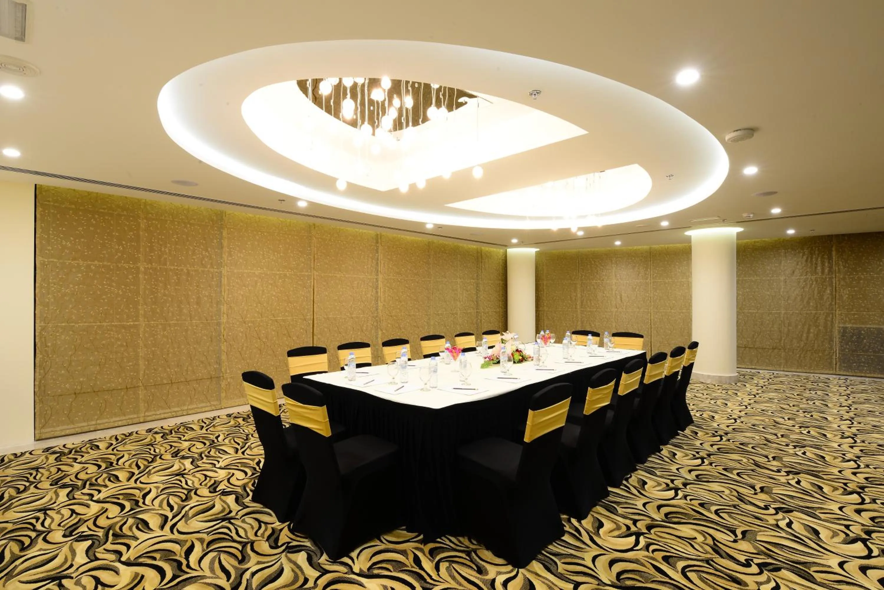 Business facilities in Landmark Premier Hotel