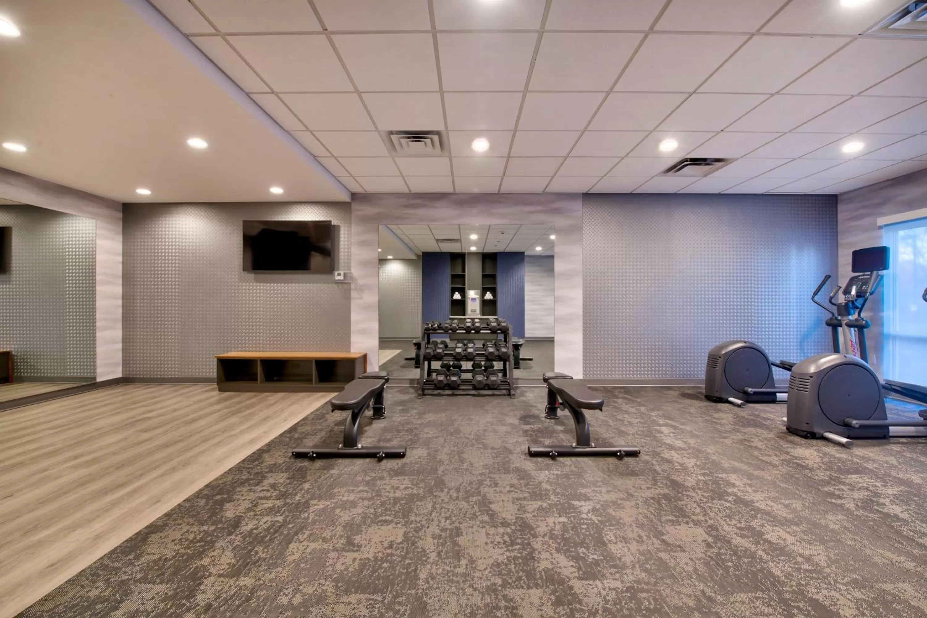 Fitness centre/facilities in Fairfield Inn & Suites by Marriott Cortland