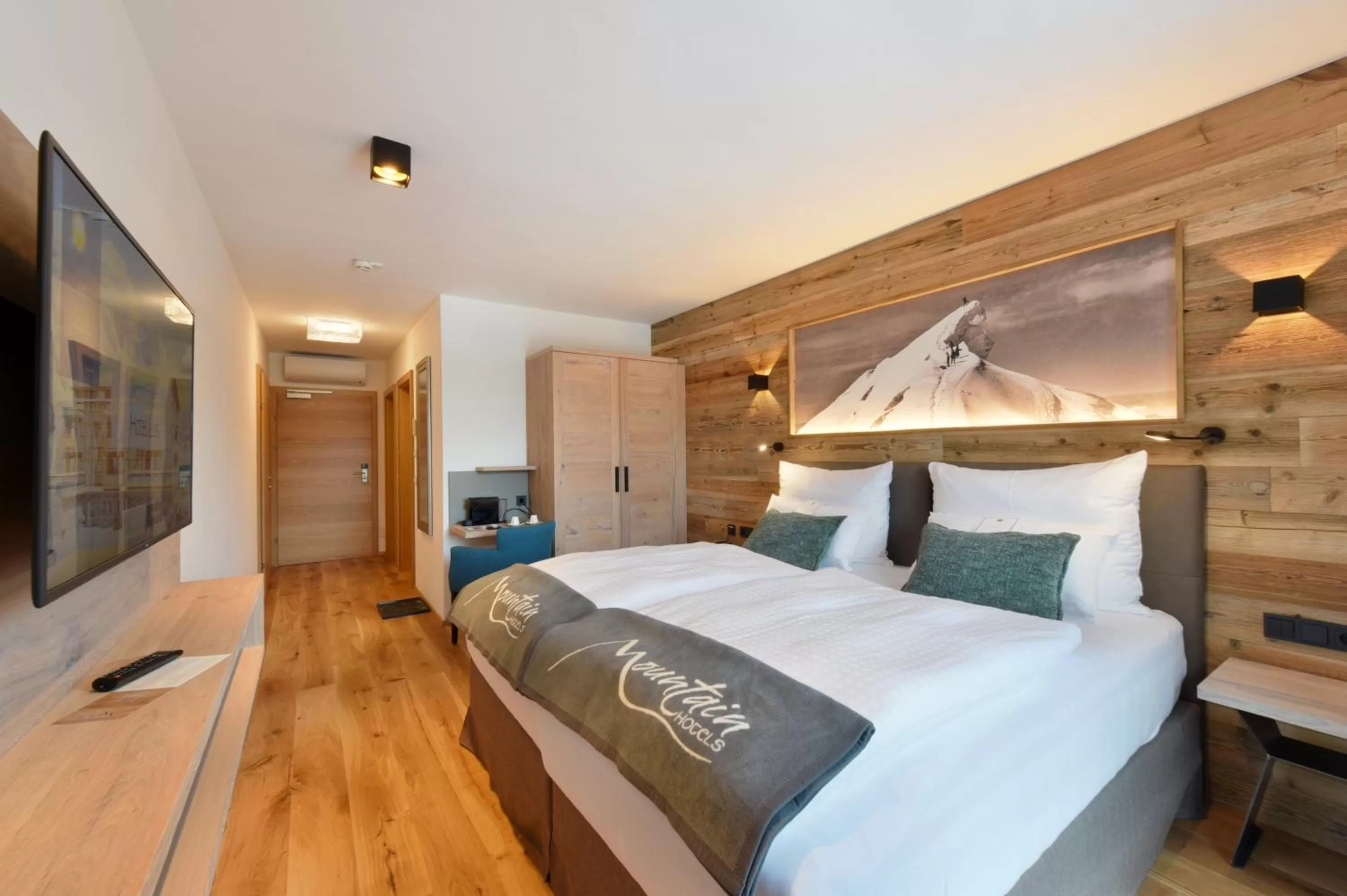 Deluxe Double Room in Mountain Hotel Luis