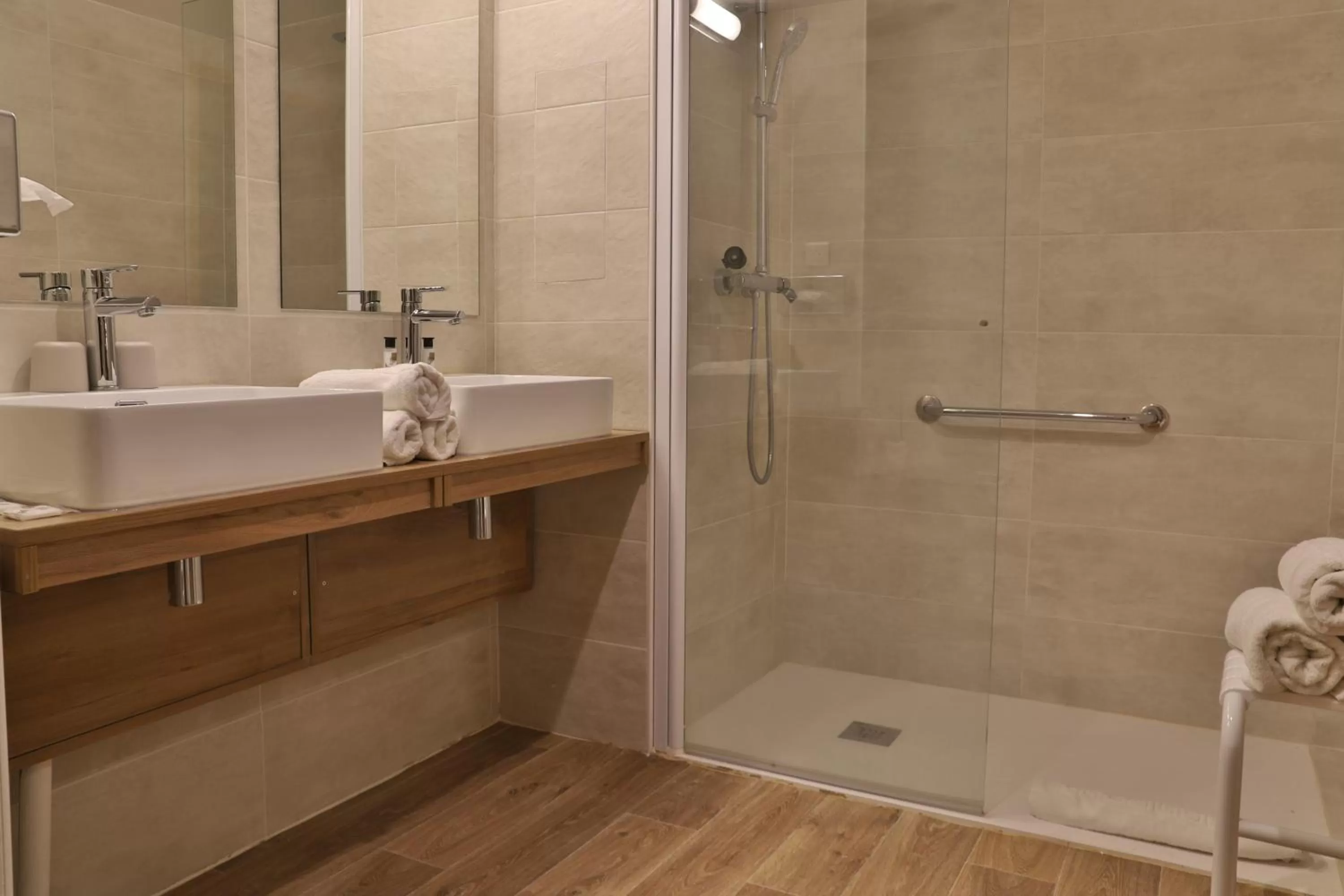 Bathroom in SOWELL HOTELS Mont Blanc et SPA