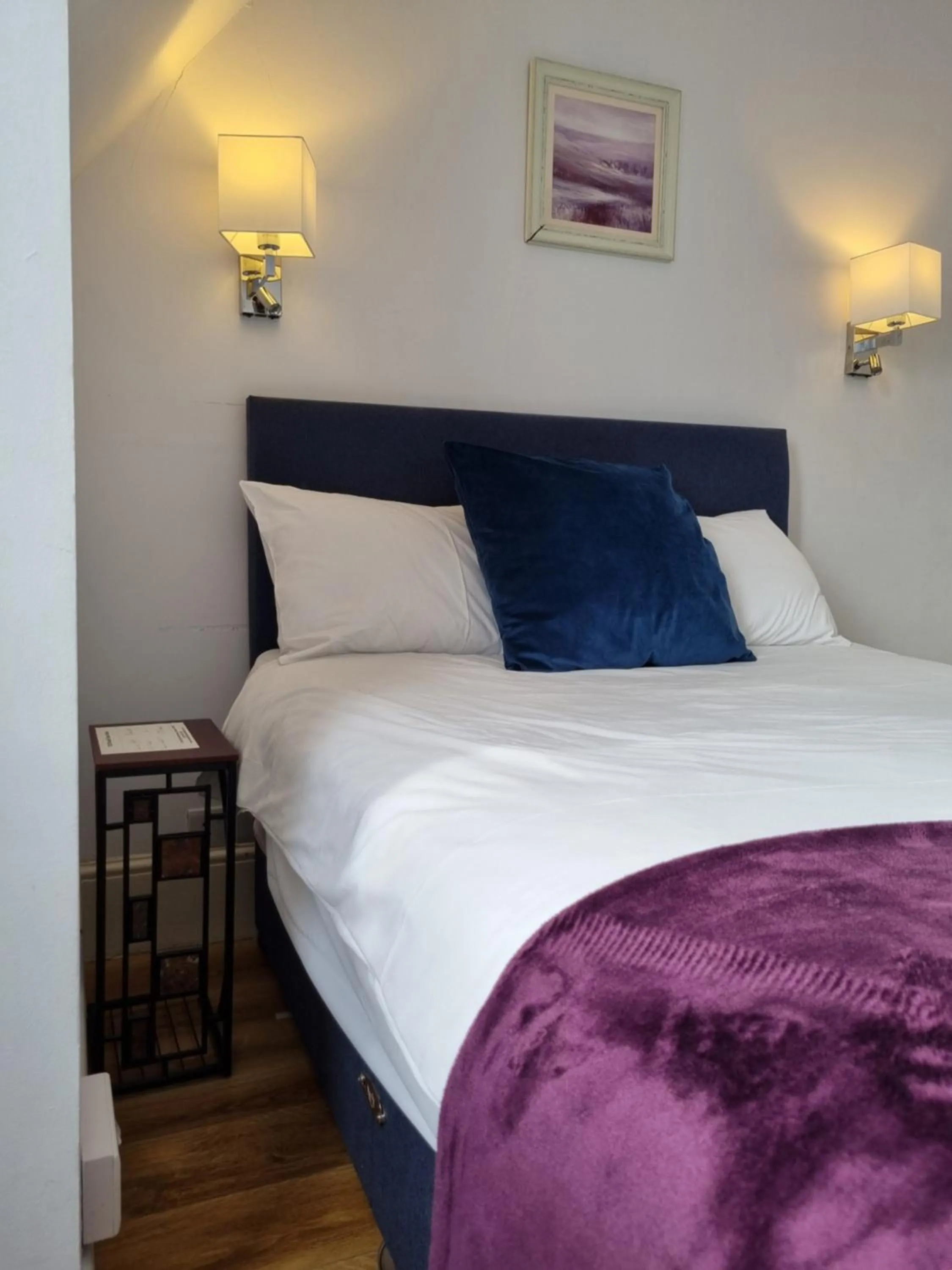 Bed in The Windmill Hotel