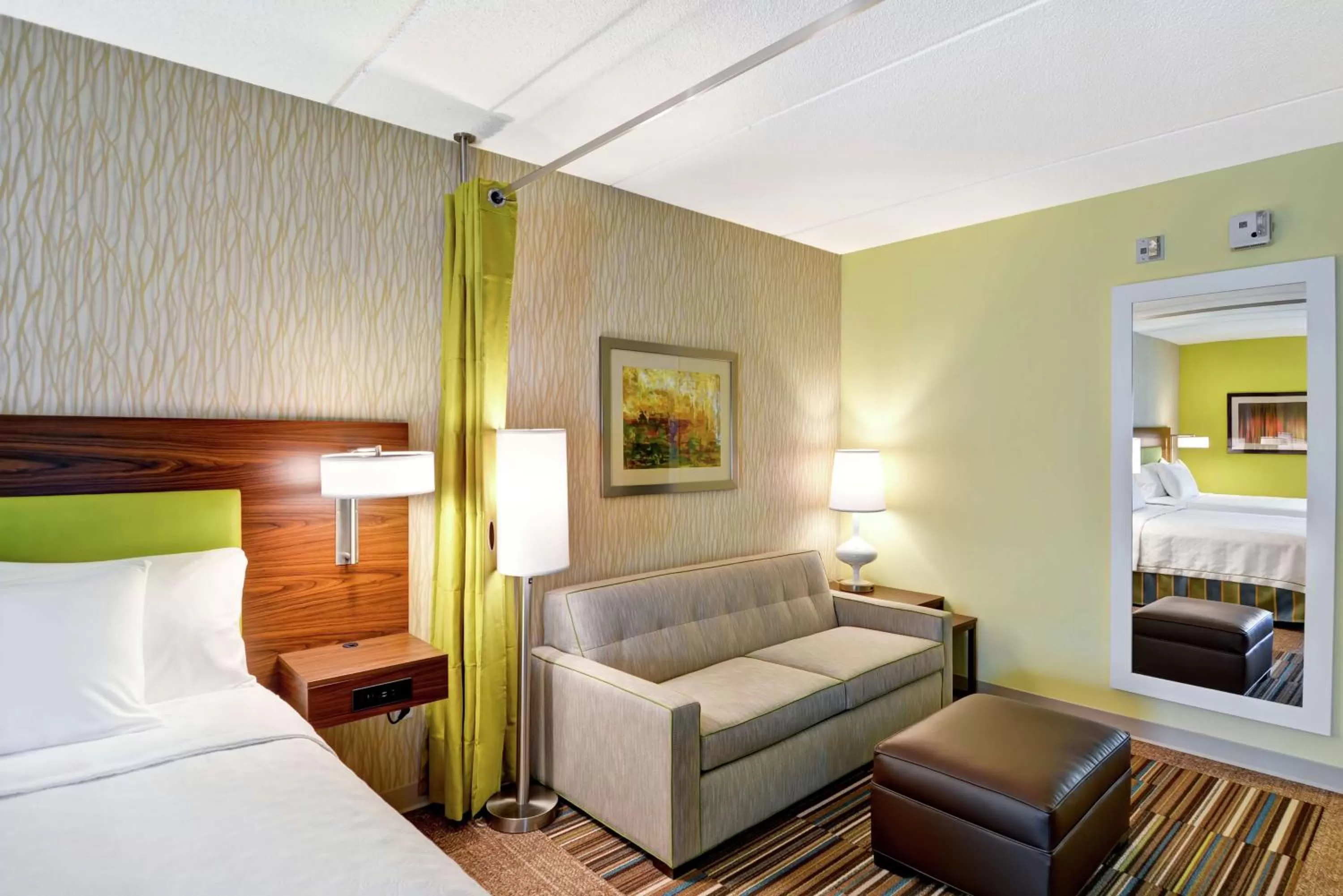 Bed in Home2 Suites By Hilton Dickson City Scranton