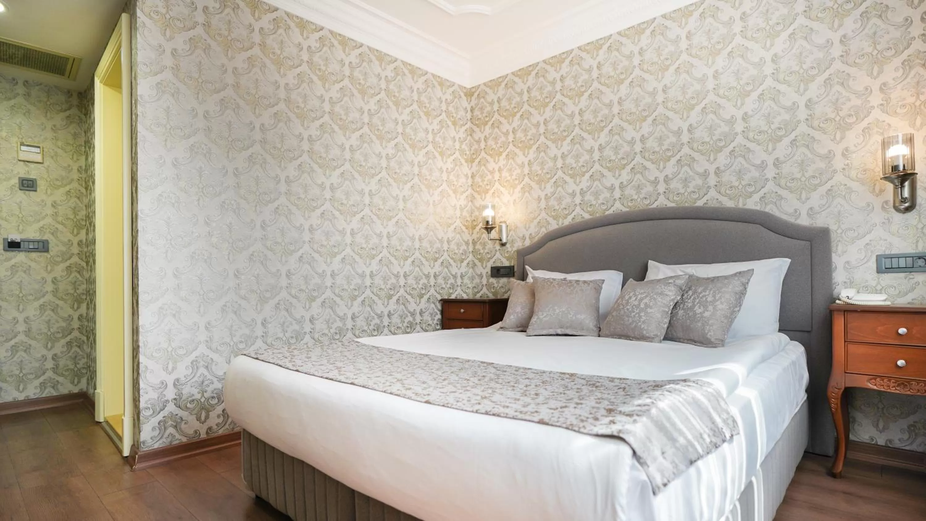 Bedroom, Bed in Hotel Gritti Pera & Spa