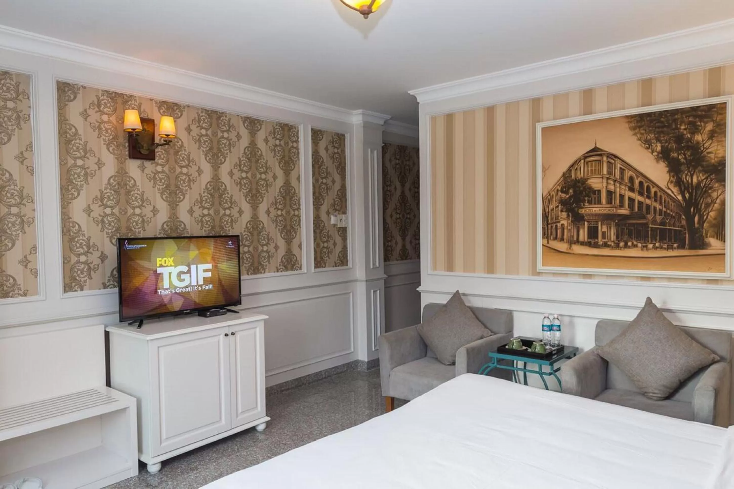 Living room, Bed in Ben Thanh Boutique Hotel