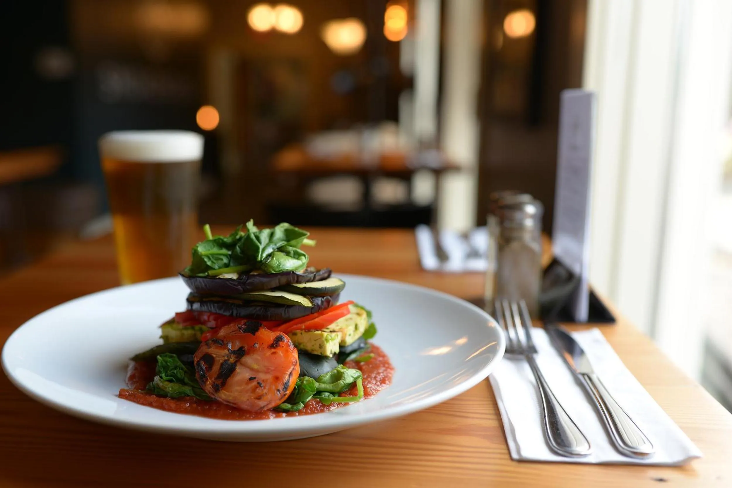 Restaurant/places to eat in Red Tree Lodge