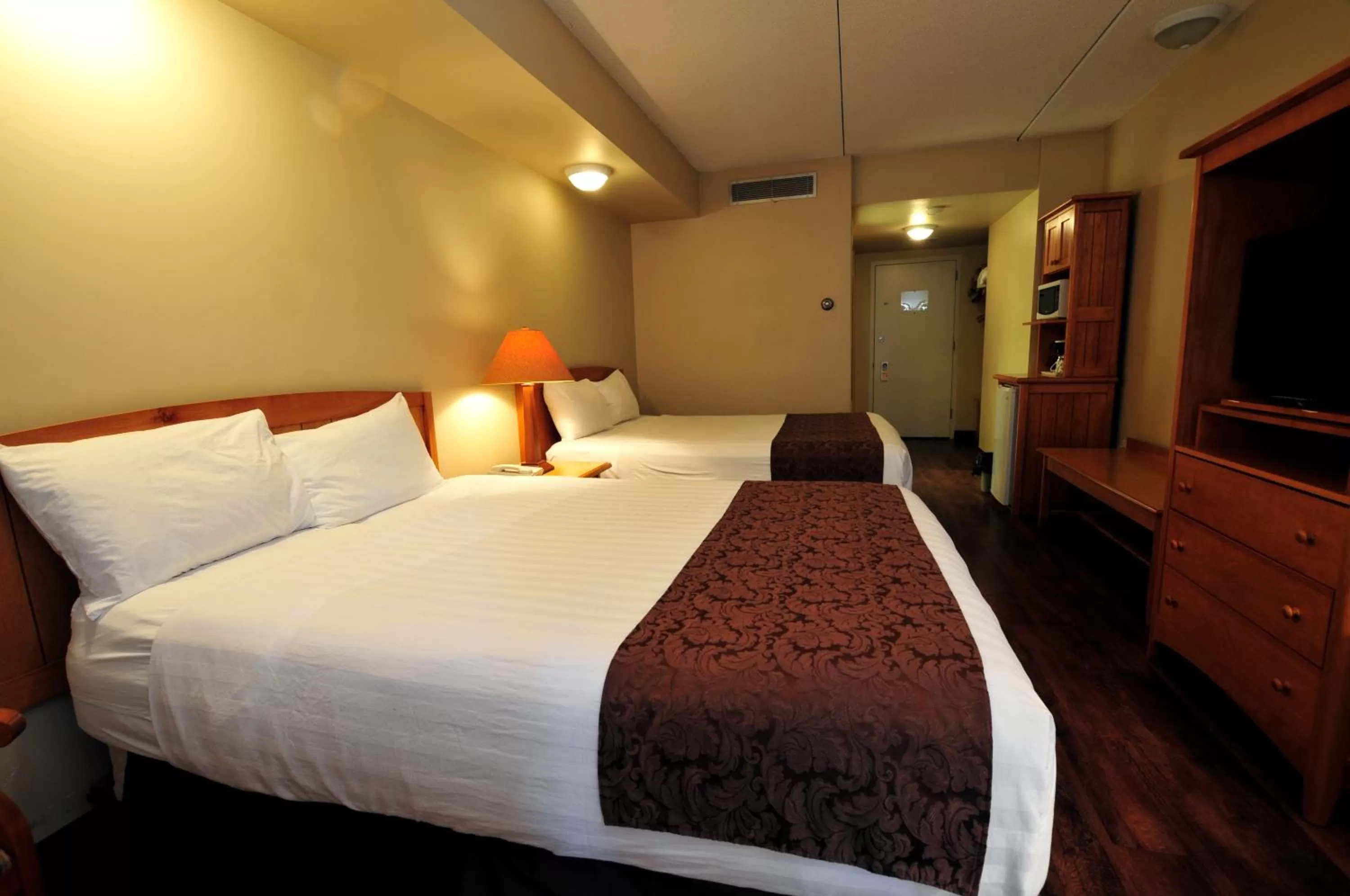 Queen Room  in Manning Park Resort