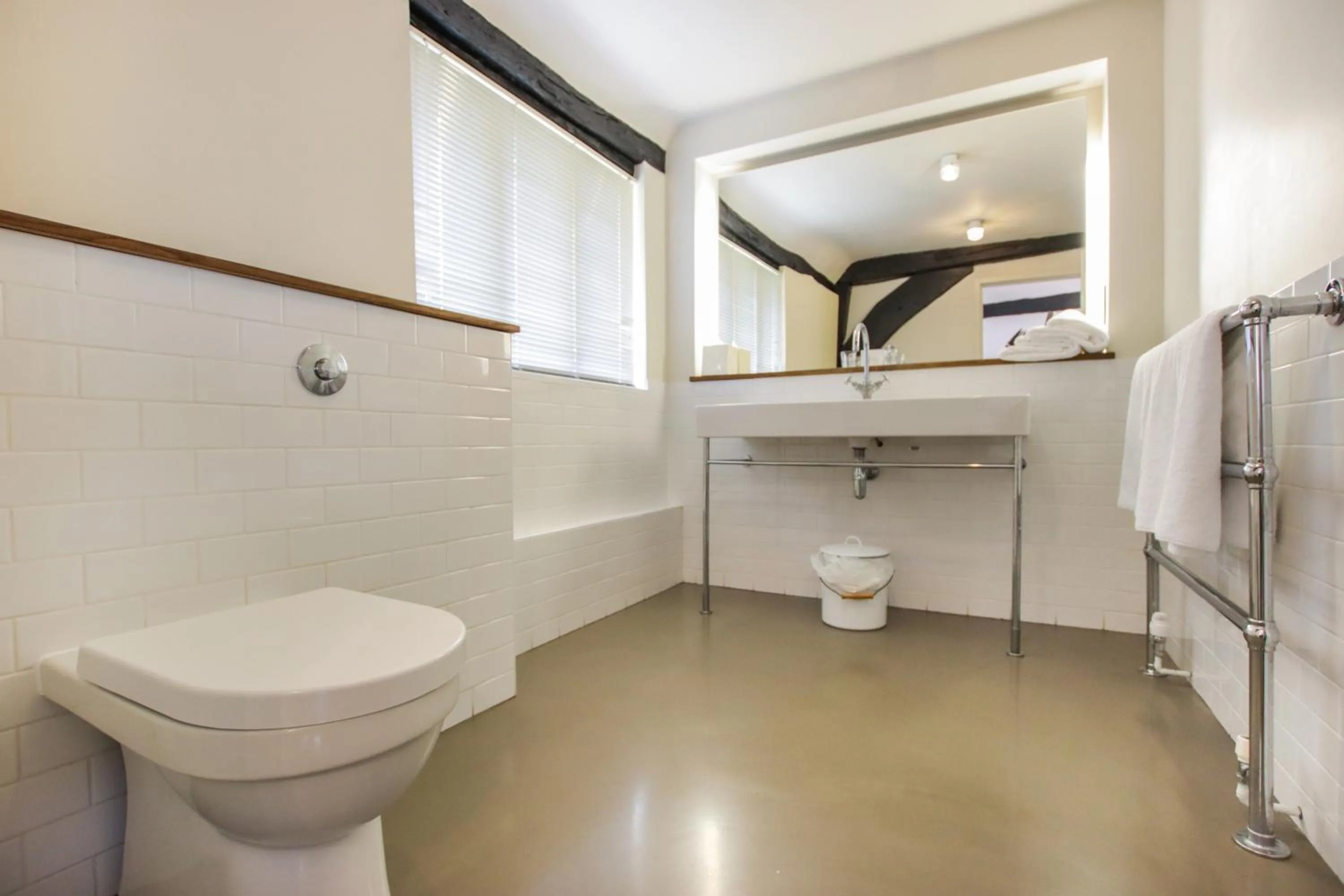 Bathroom in The Crown