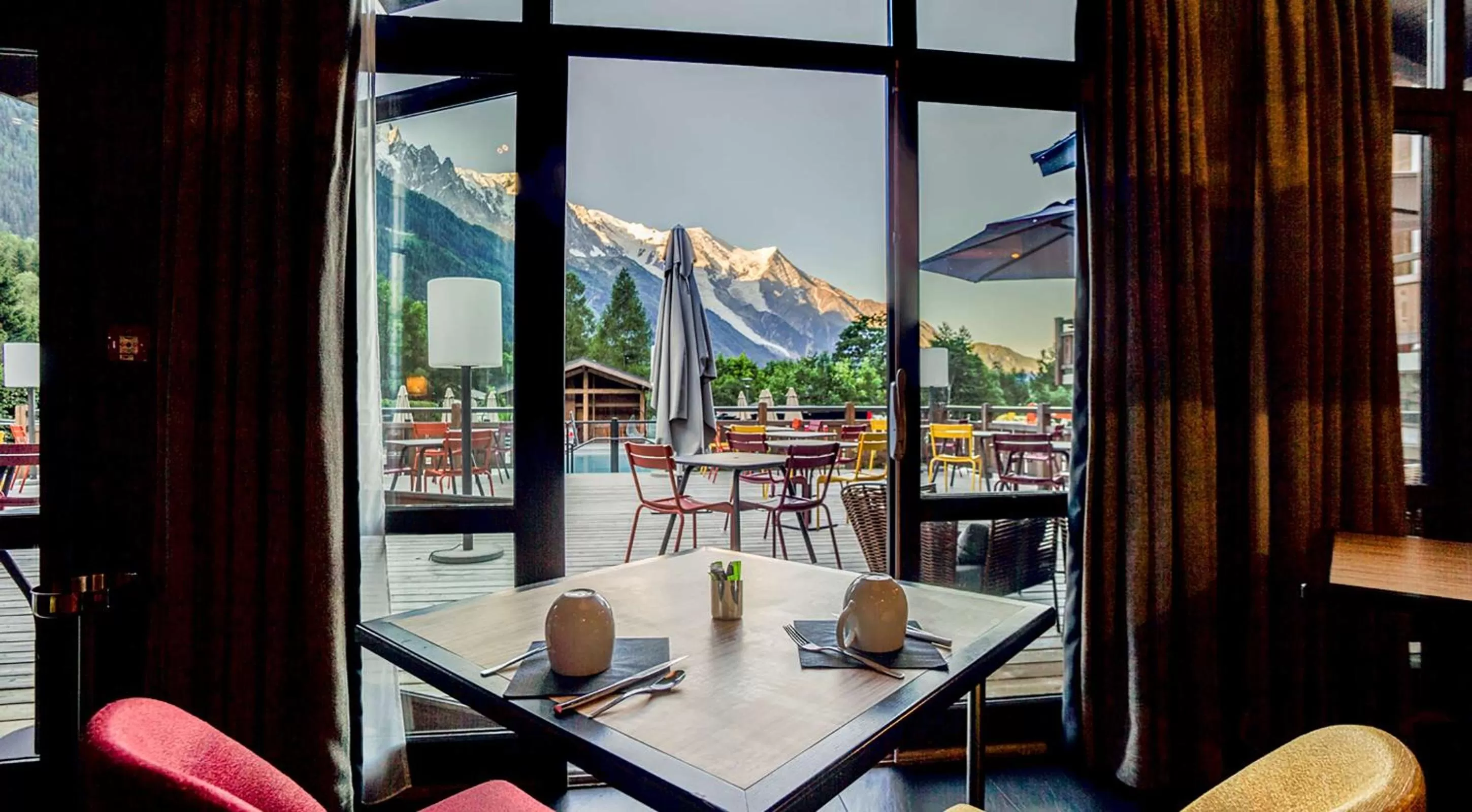 Restaurant/places to eat in Excelsior Chamonix Hôtel & Spa