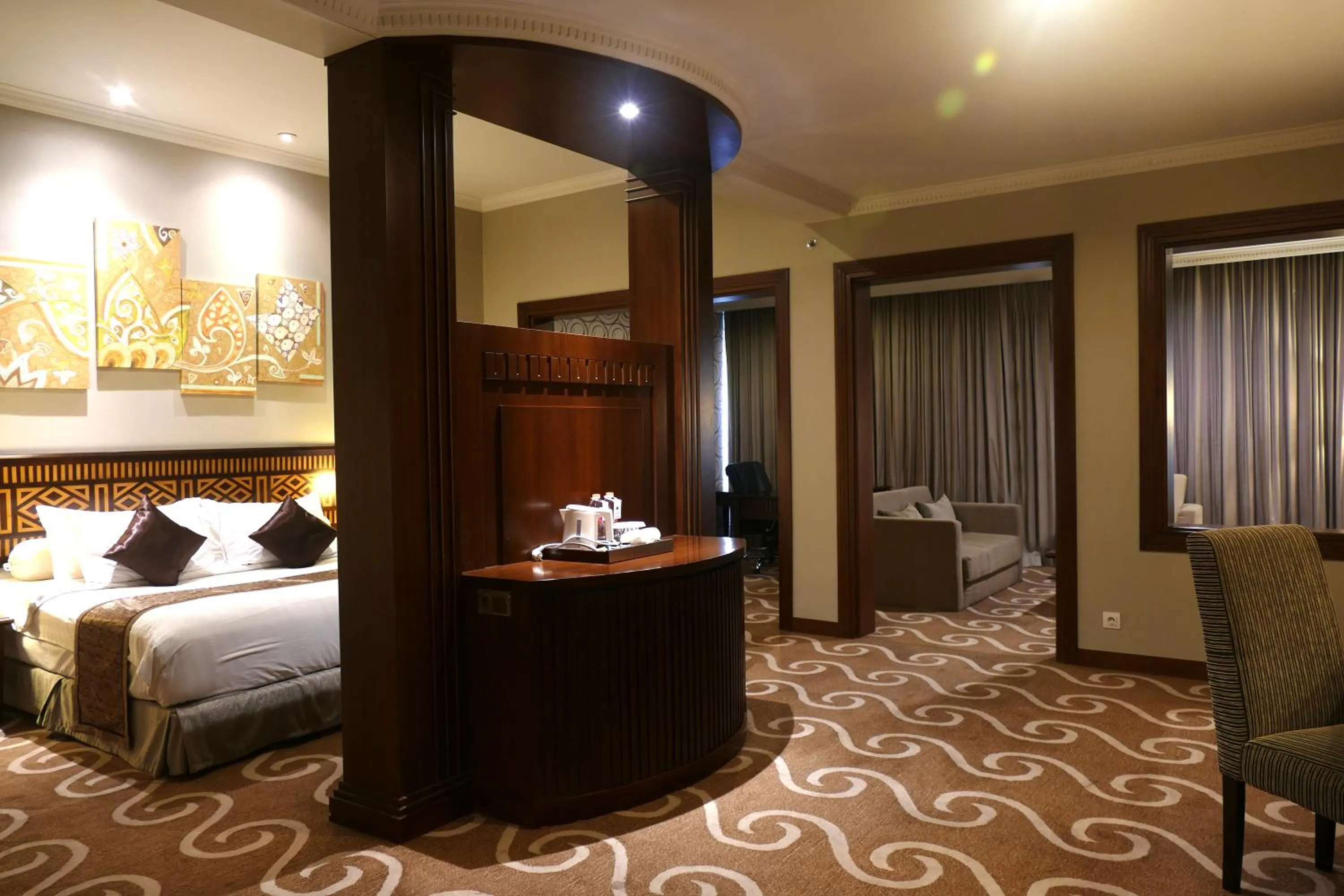 Bedroom, Bed in Grand Hotel Preanger