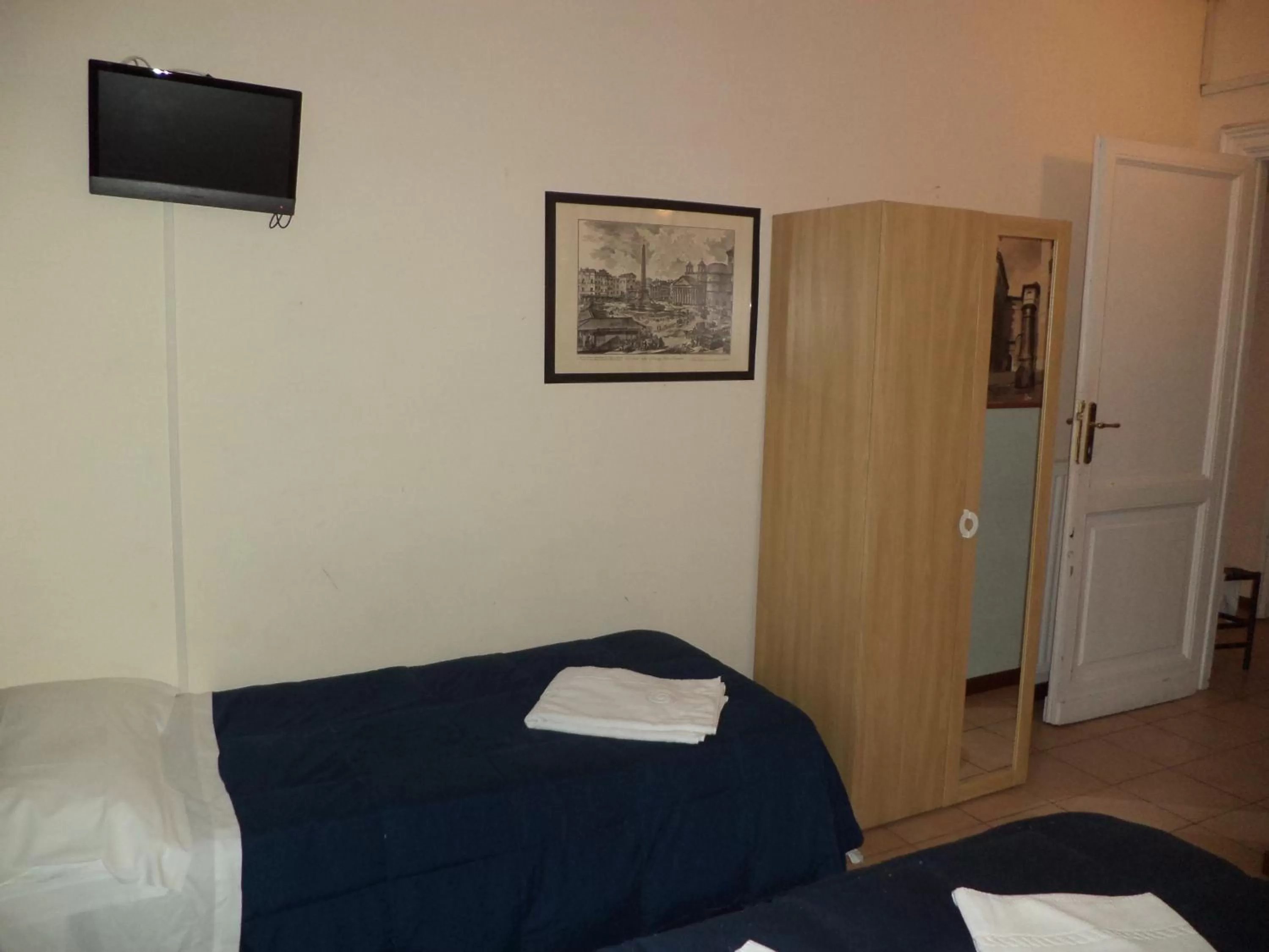 Spring, Bed in Quo Vadis Roma 2