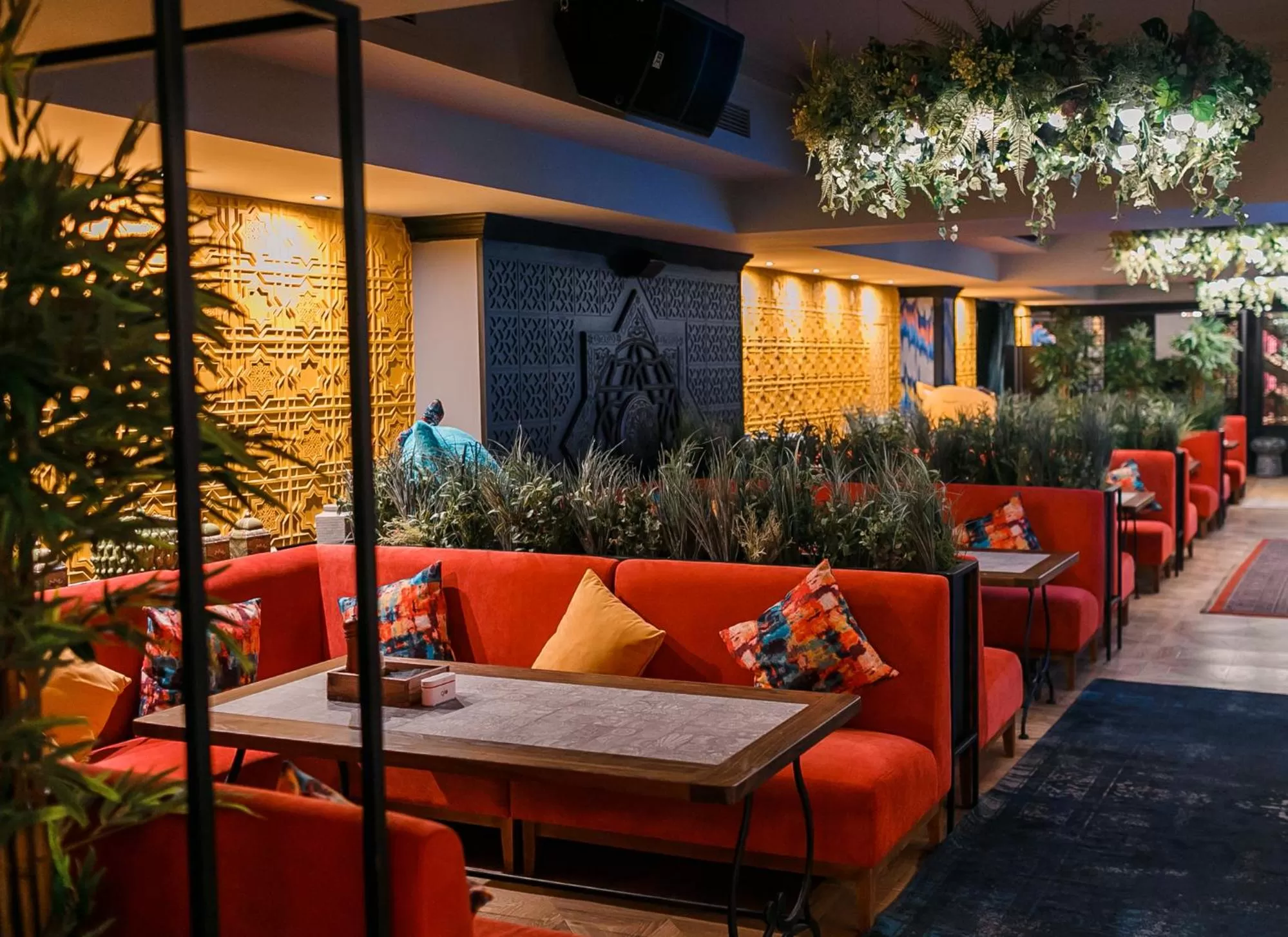 Restaurant/places to eat in Grand Sapphire Hotel