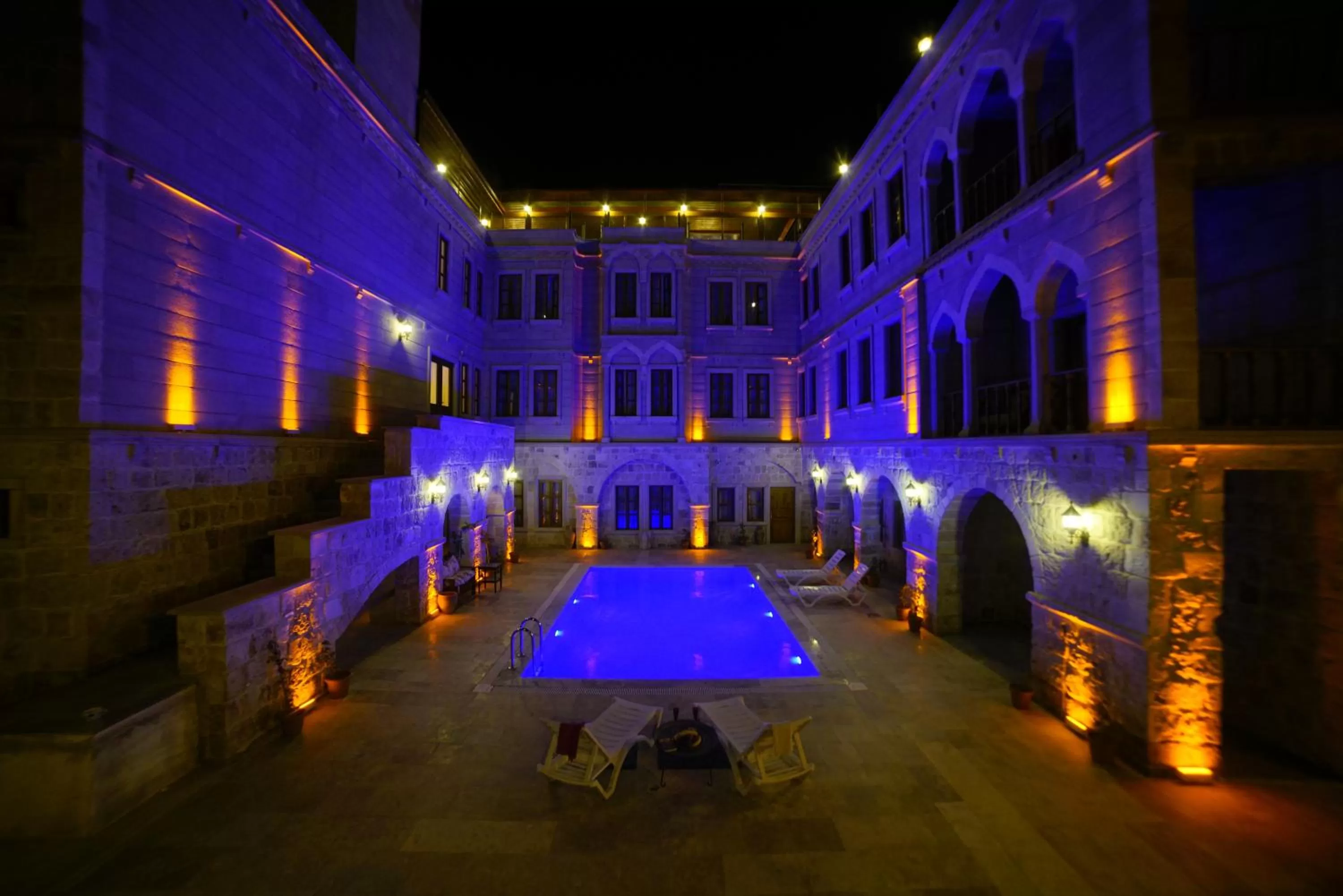 Swimming pool in Grand Cappadocia Hotel
