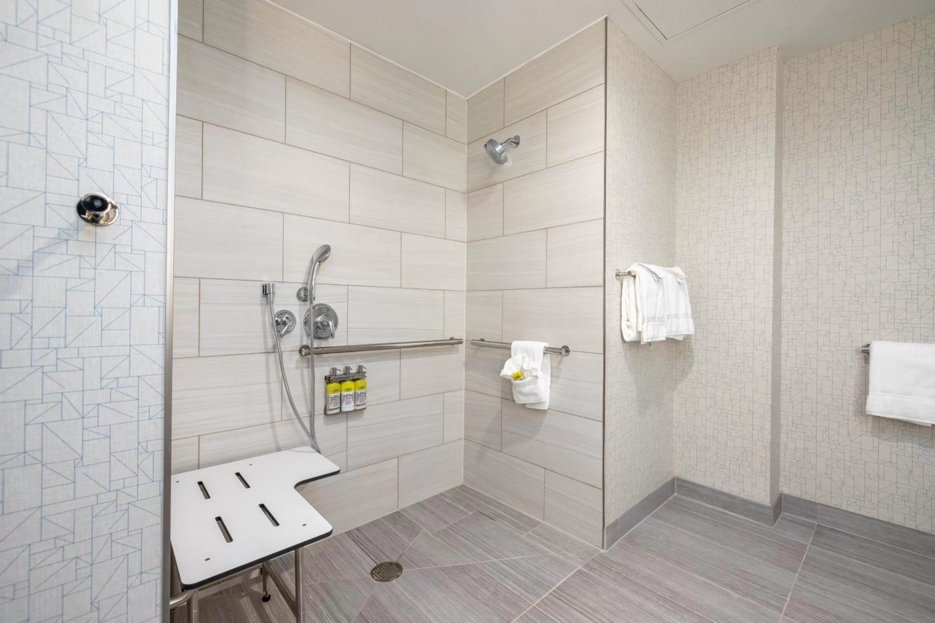 Bathroom in Holiday Inn Express & Suites - San Jose Silicon Valley by IHG