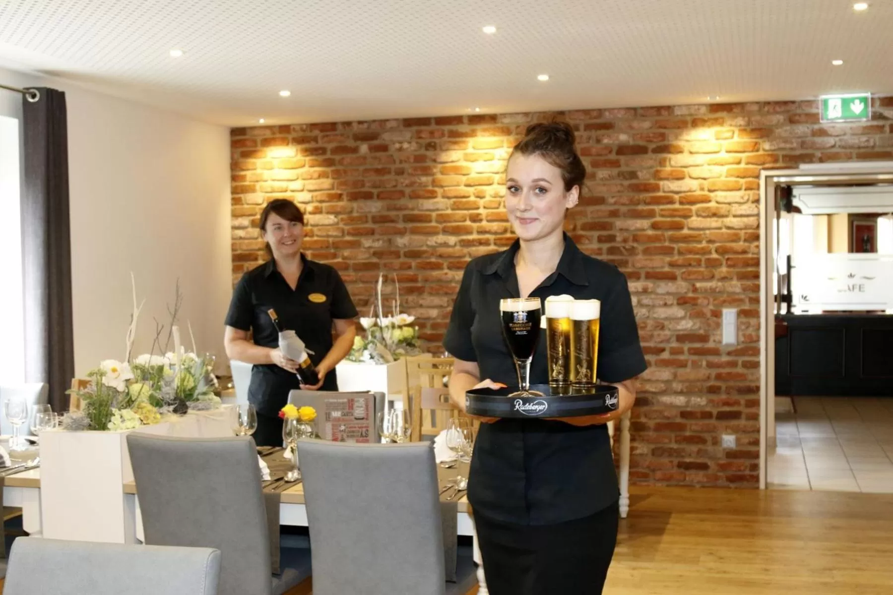 People in Hotel Märkischer Hof