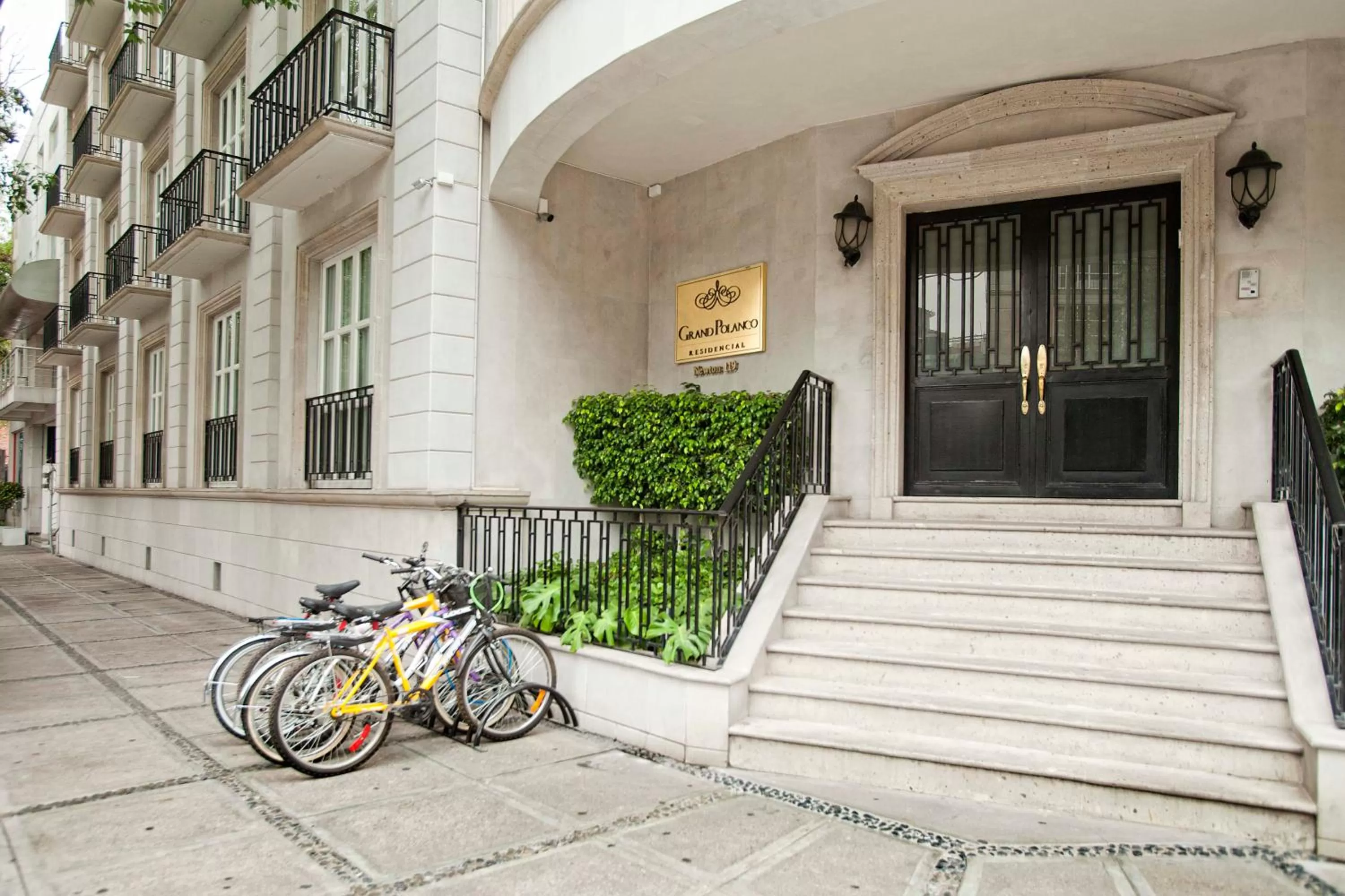 Cycling in Grand Polanco Residencial