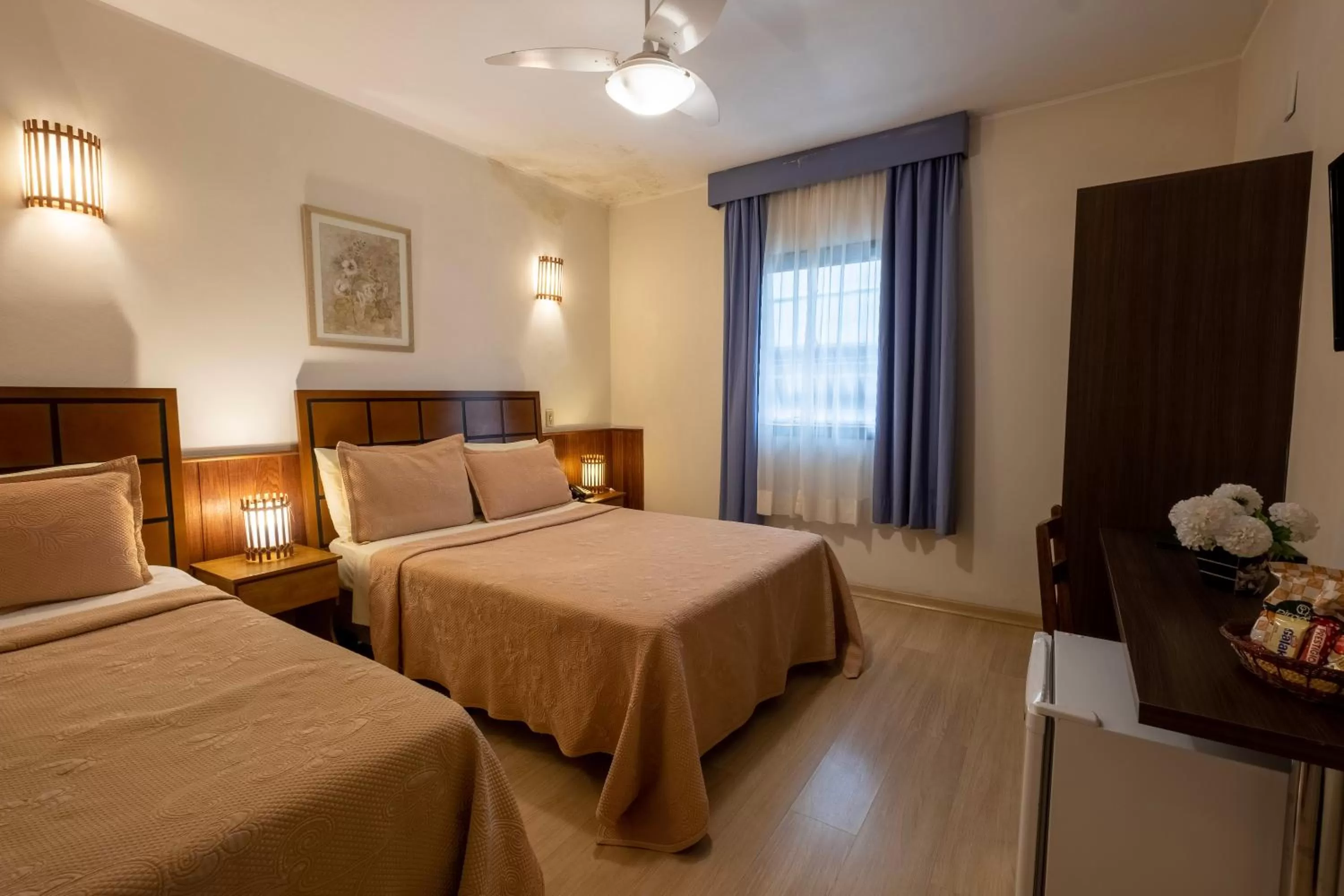 Photo of the whole room, Bed in Hotel Mount Everest