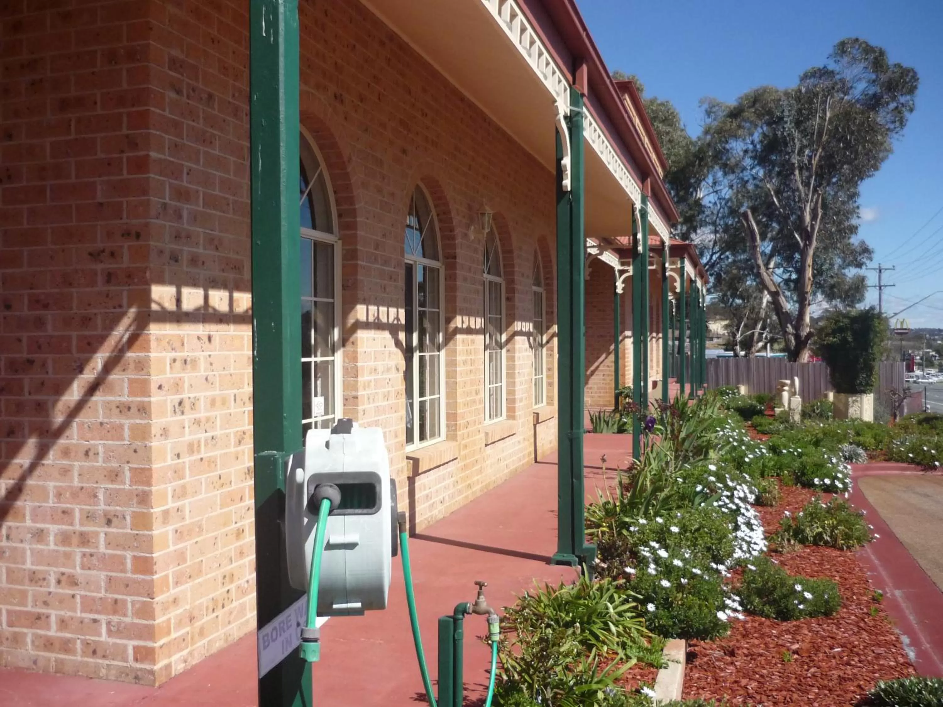 Facade/entrance in Heritage Motor Inn Goulburn
