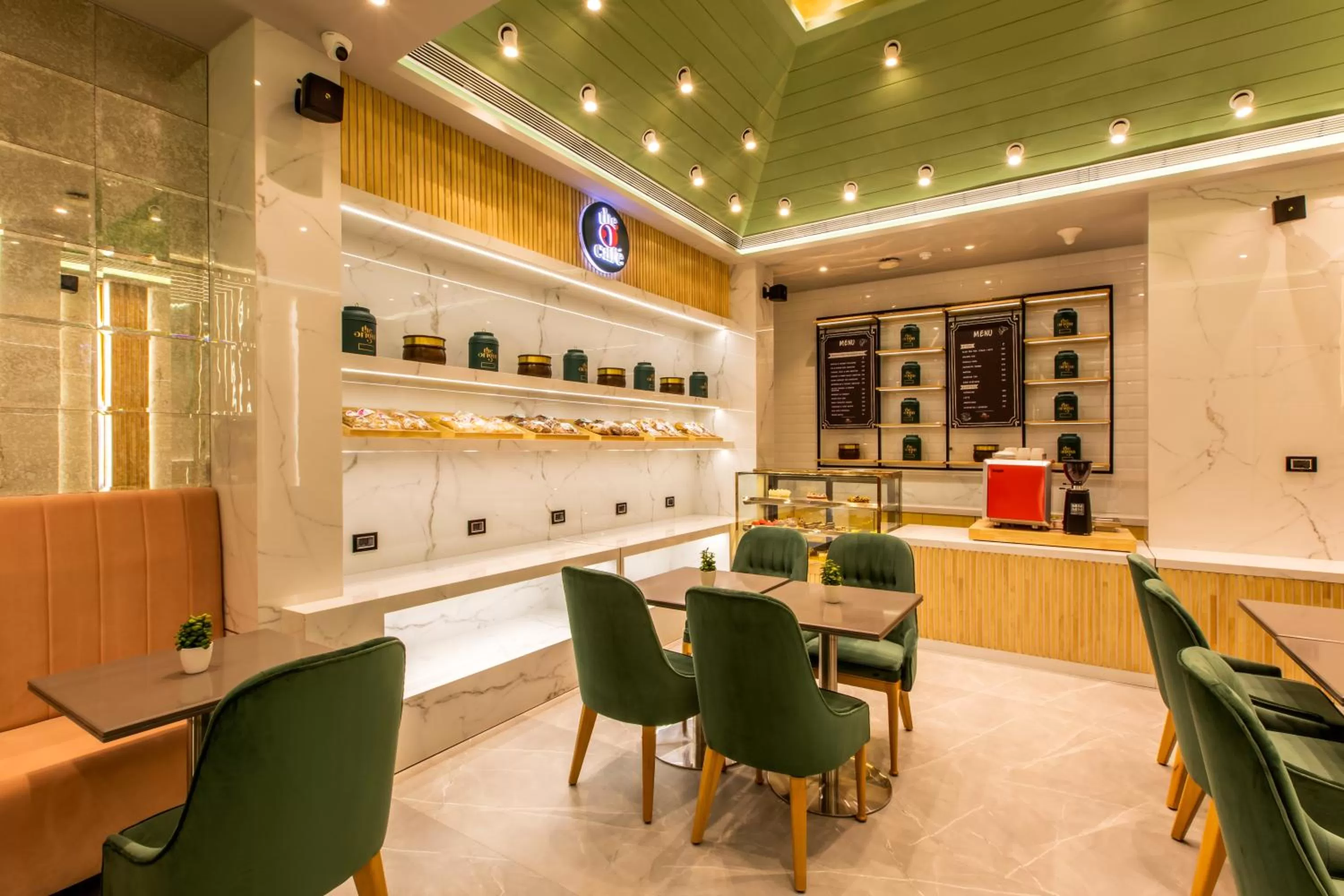 Restaurant/places to eat in Hotel Bawa Suites