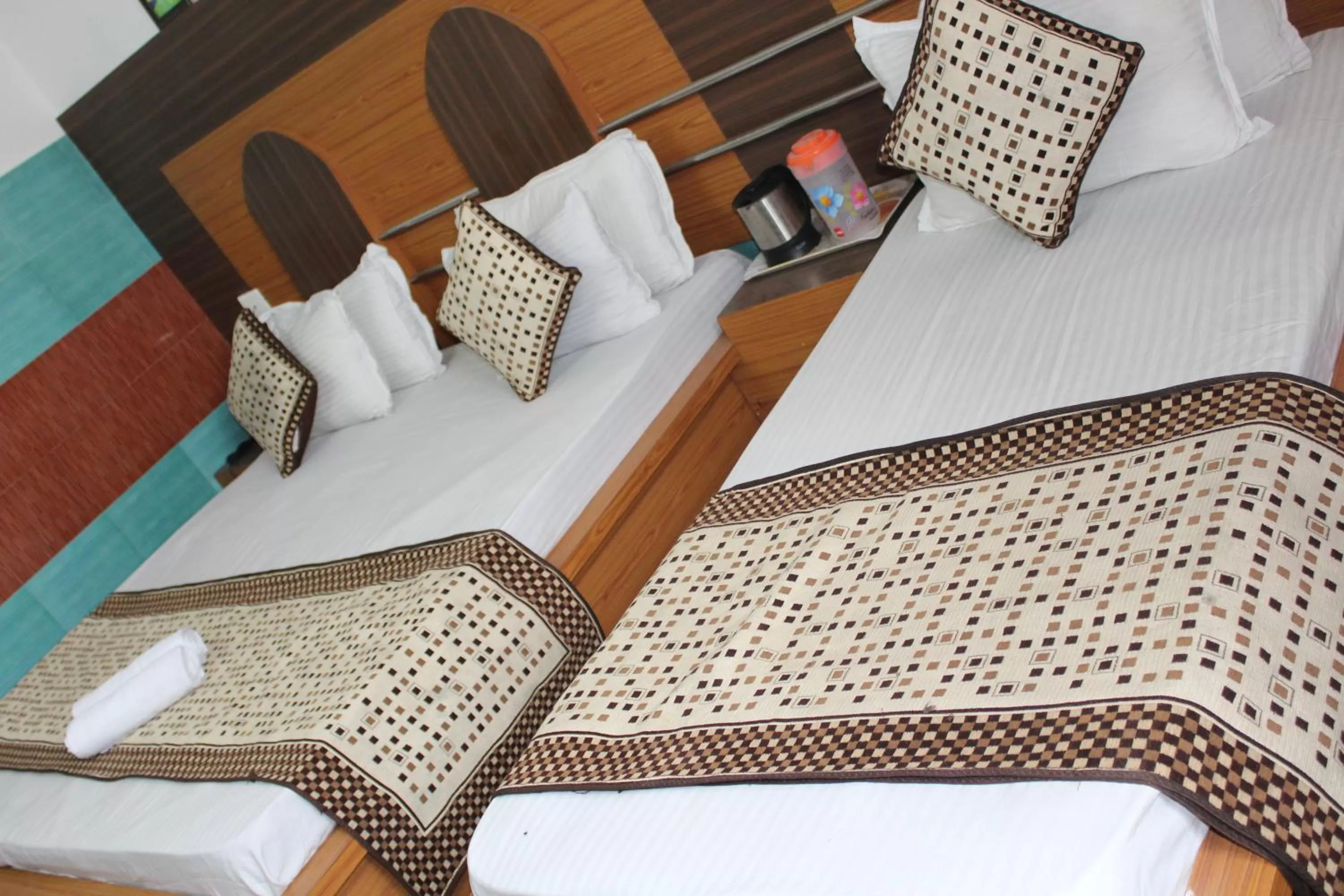 Bed in Trimrooms @ Katra Railway Station