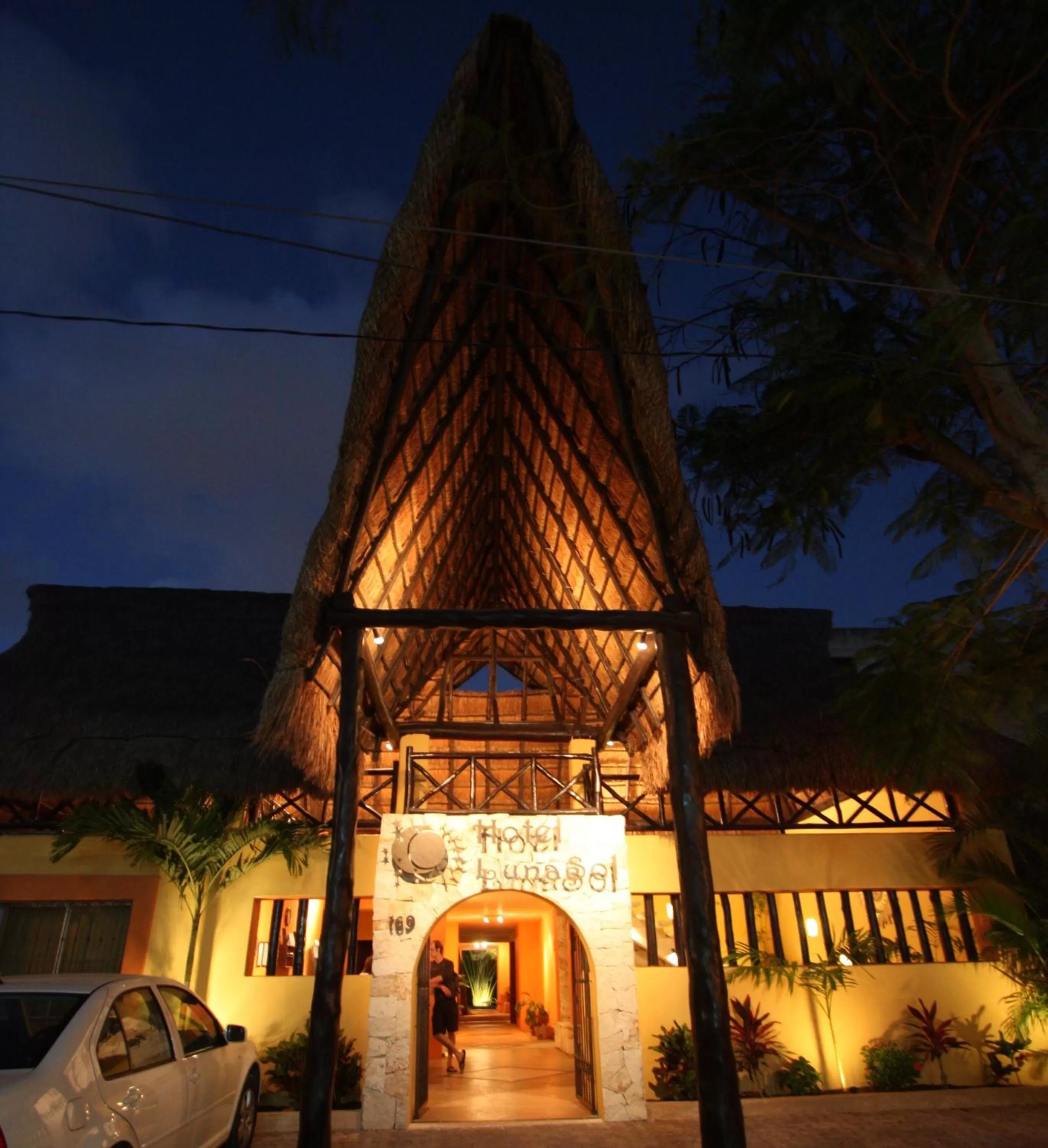 Facade/entrance in Hotel LunaSol