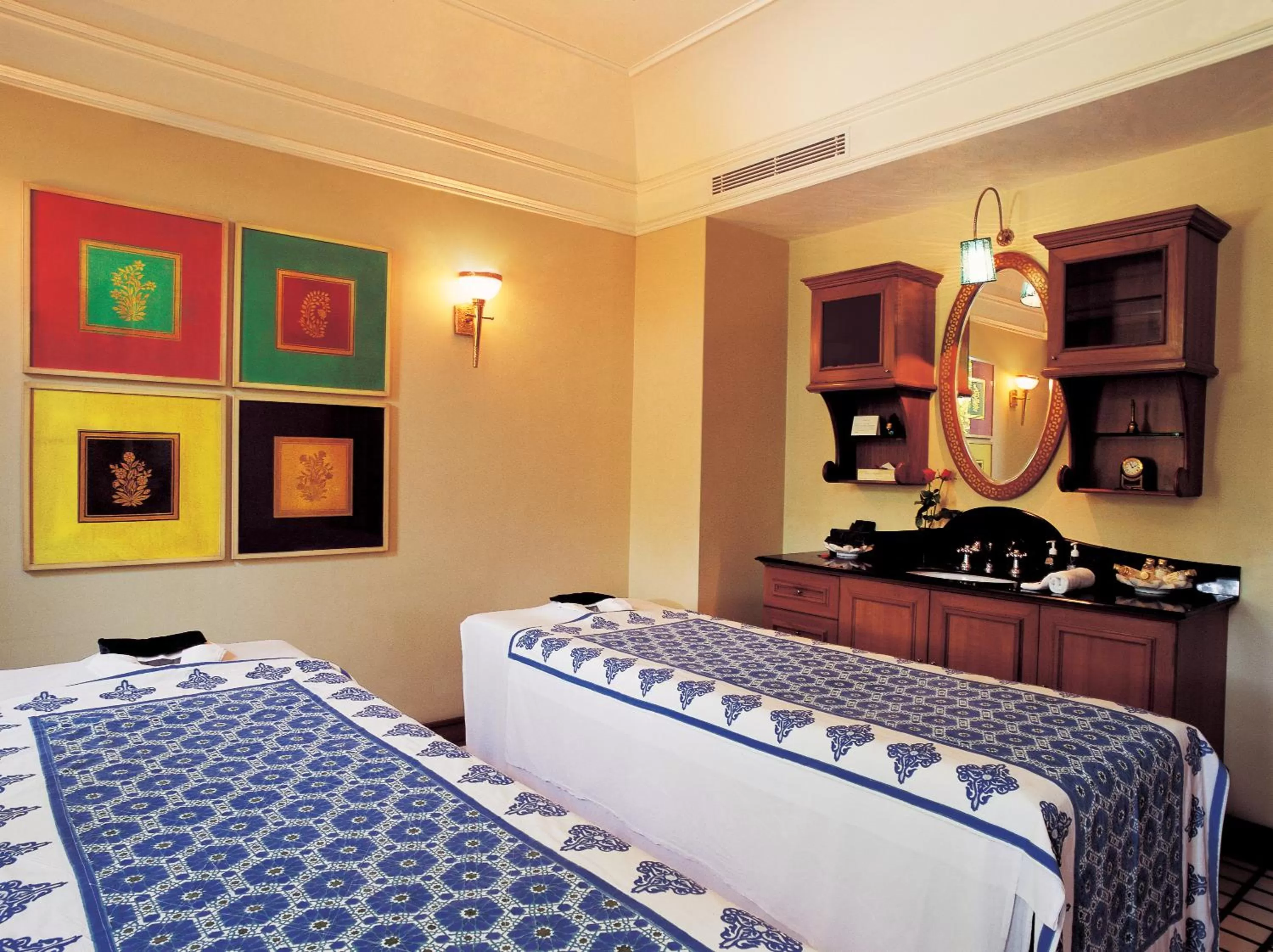 Massage, Bed in The Oberoi Amarvilas Agra