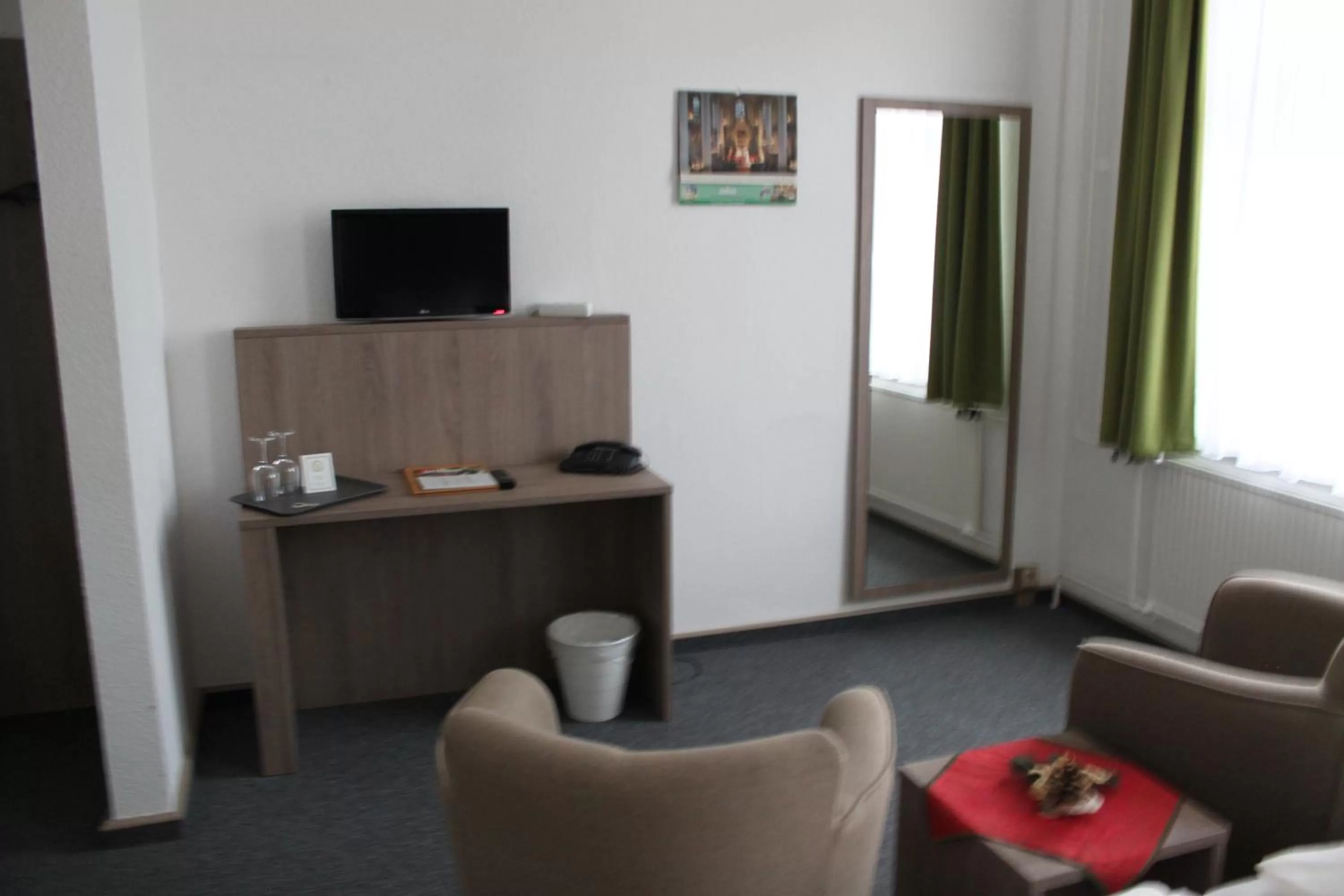 TV and multimedia in Hotel Sächsischer Hof