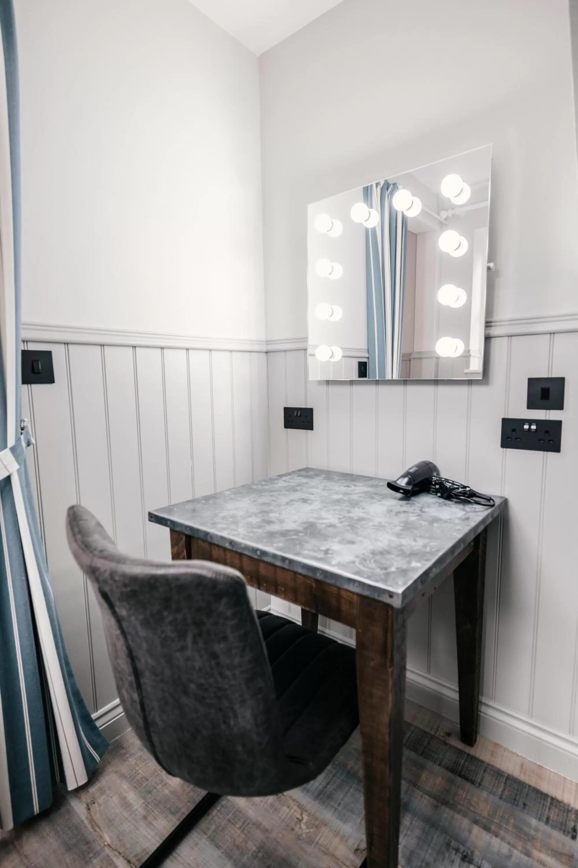 Seating area in South Causey Inn