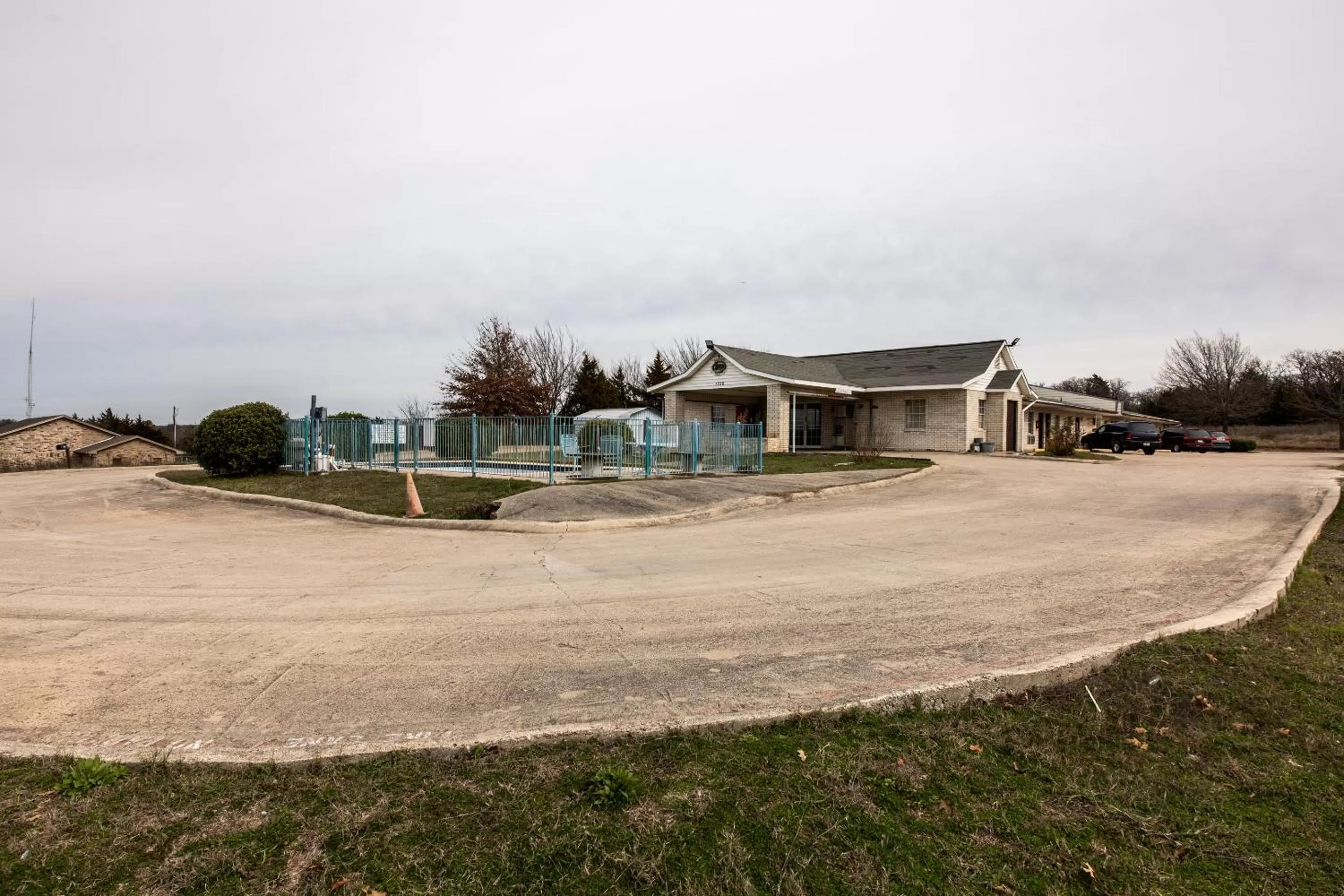 Facade/entrance in OYO Hotel Decatur TX Hwy 287 Northwest