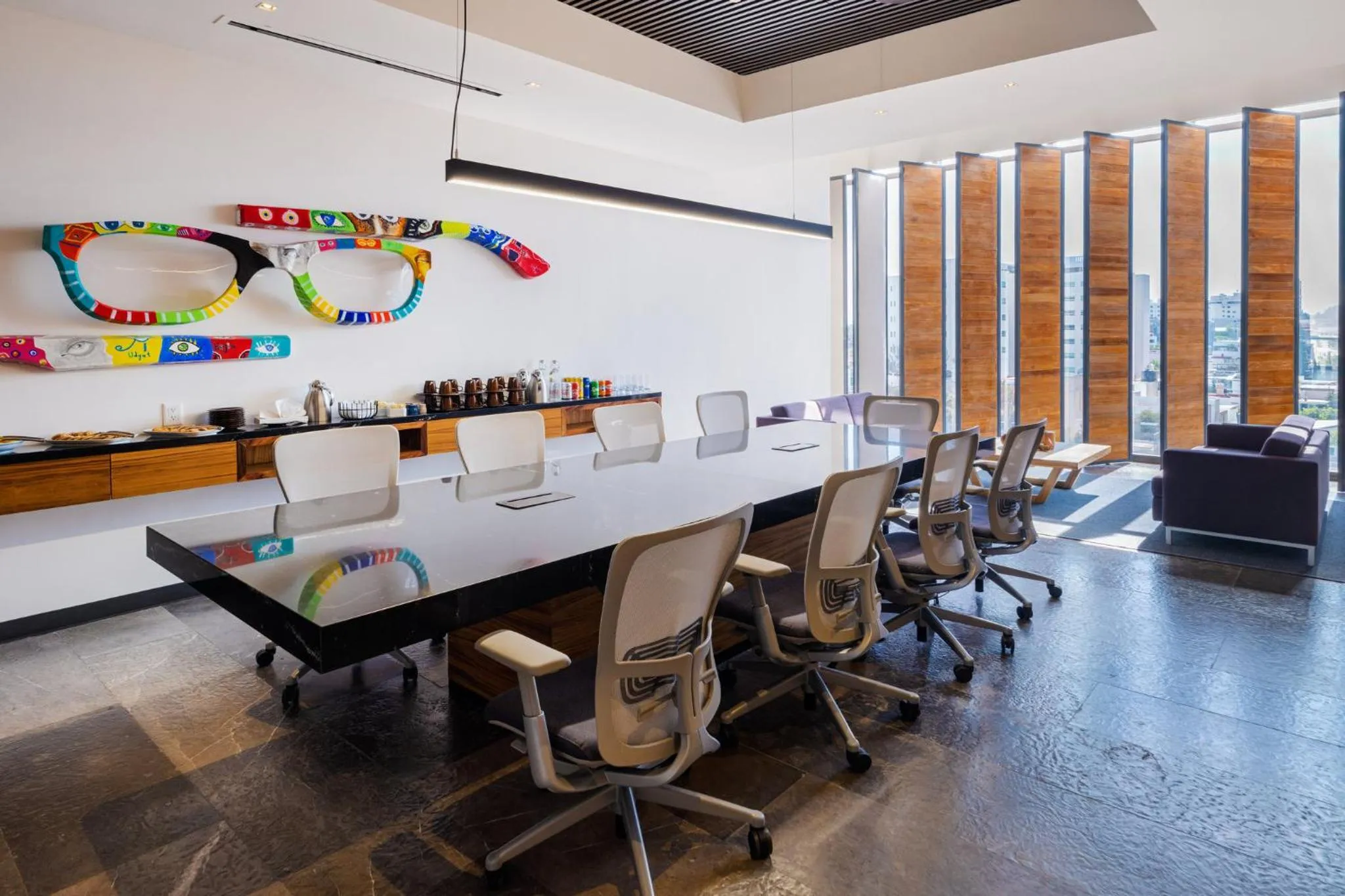 Meeting/conference room in voco Guadalajara Neruda by IHG