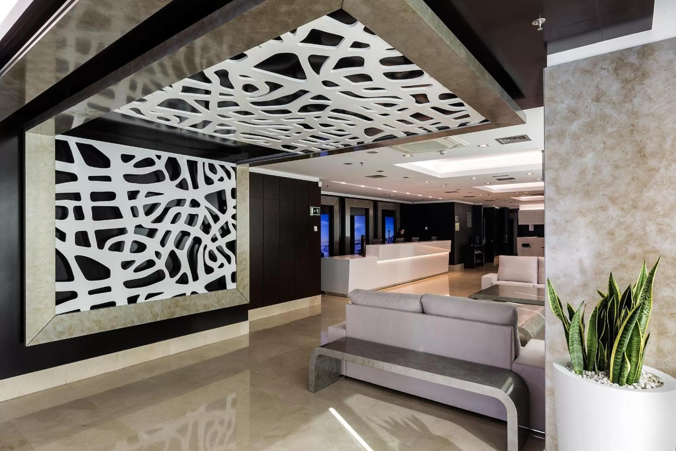 Lobby or reception in LCB Hotel Fuenlabrada