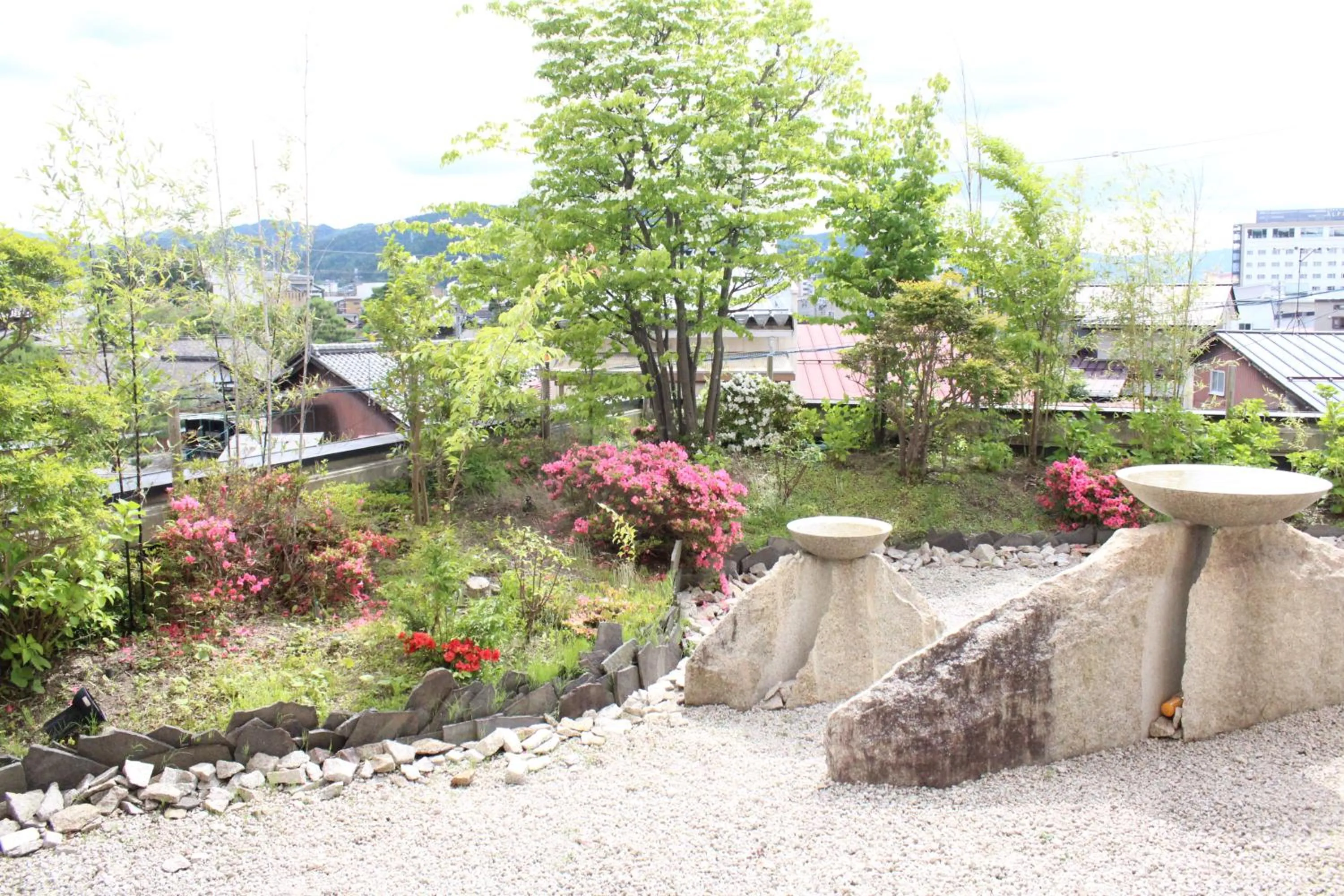 Garden view in Honjin Hiranoya Kachoan