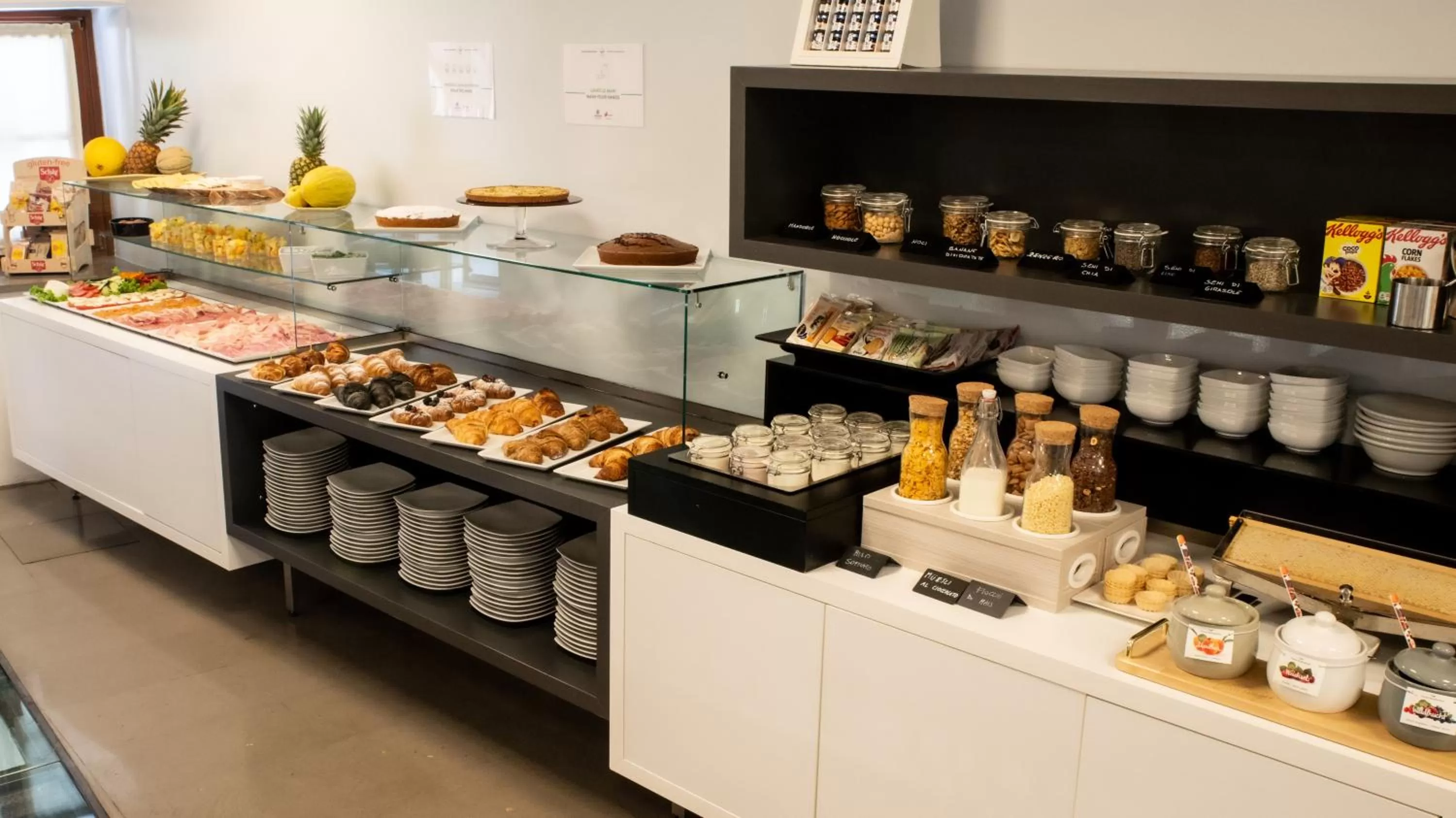 Breakfast in Urban Hotel Design