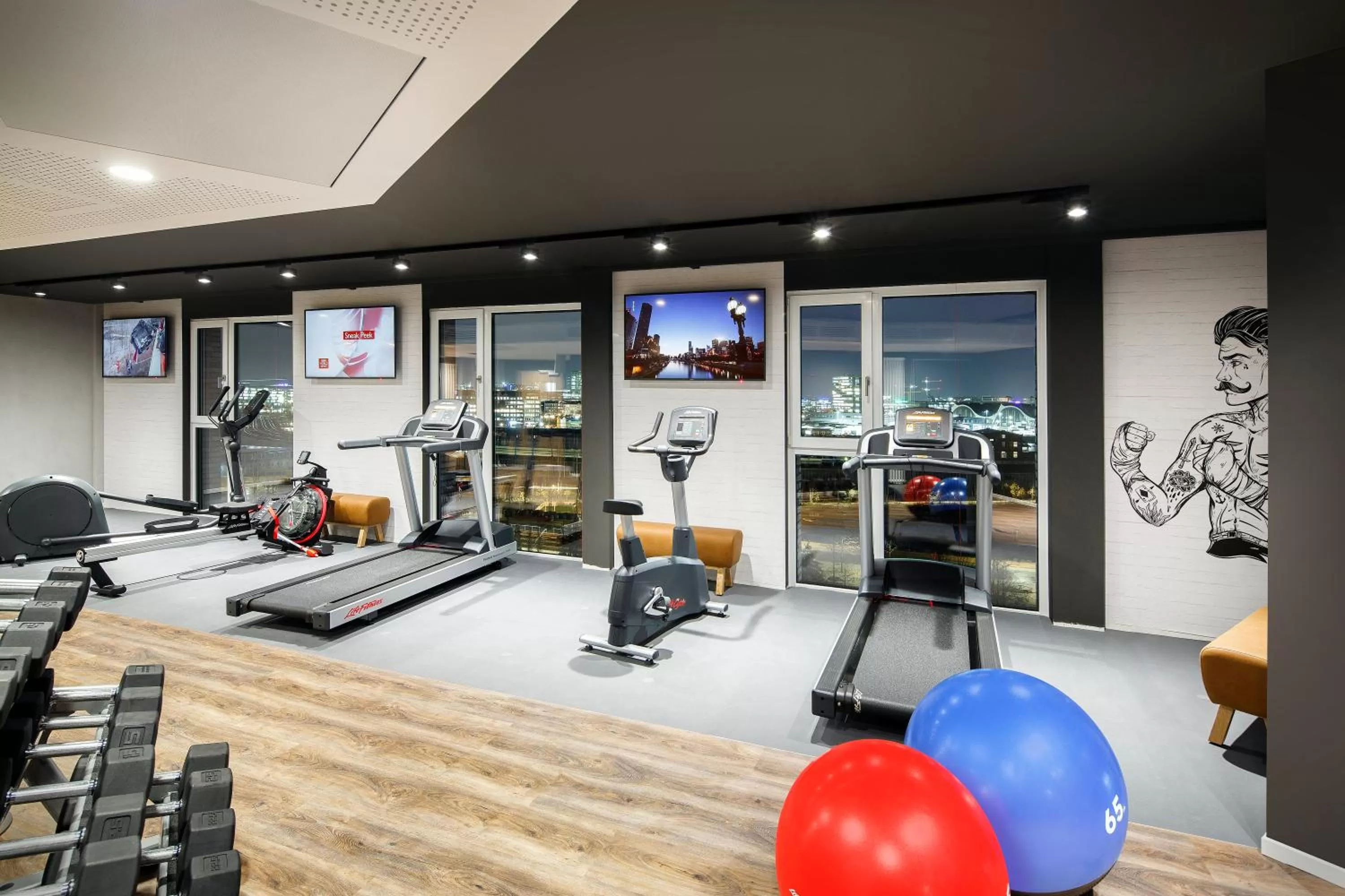 Fitness centre/facilities in Holiday Inn - Hamburg - HafenCity by IHG