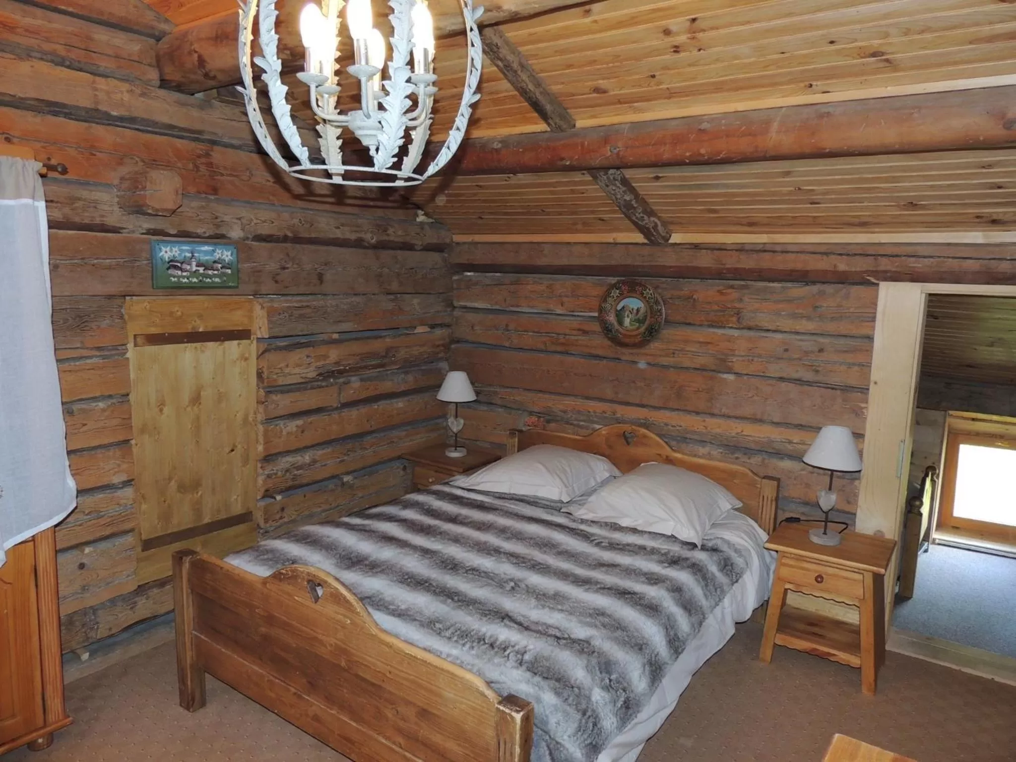 Photo of the whole room, Bed in La Bournerie