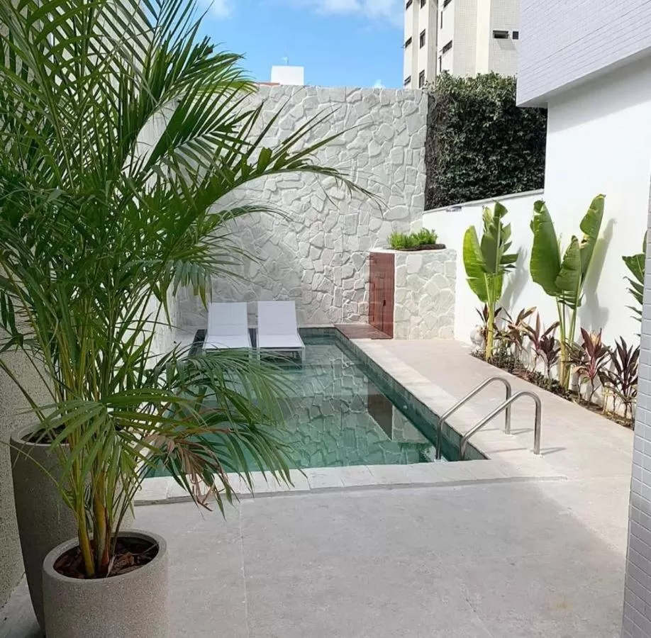 Swimming pool in Flats Bauten Cabo Branco